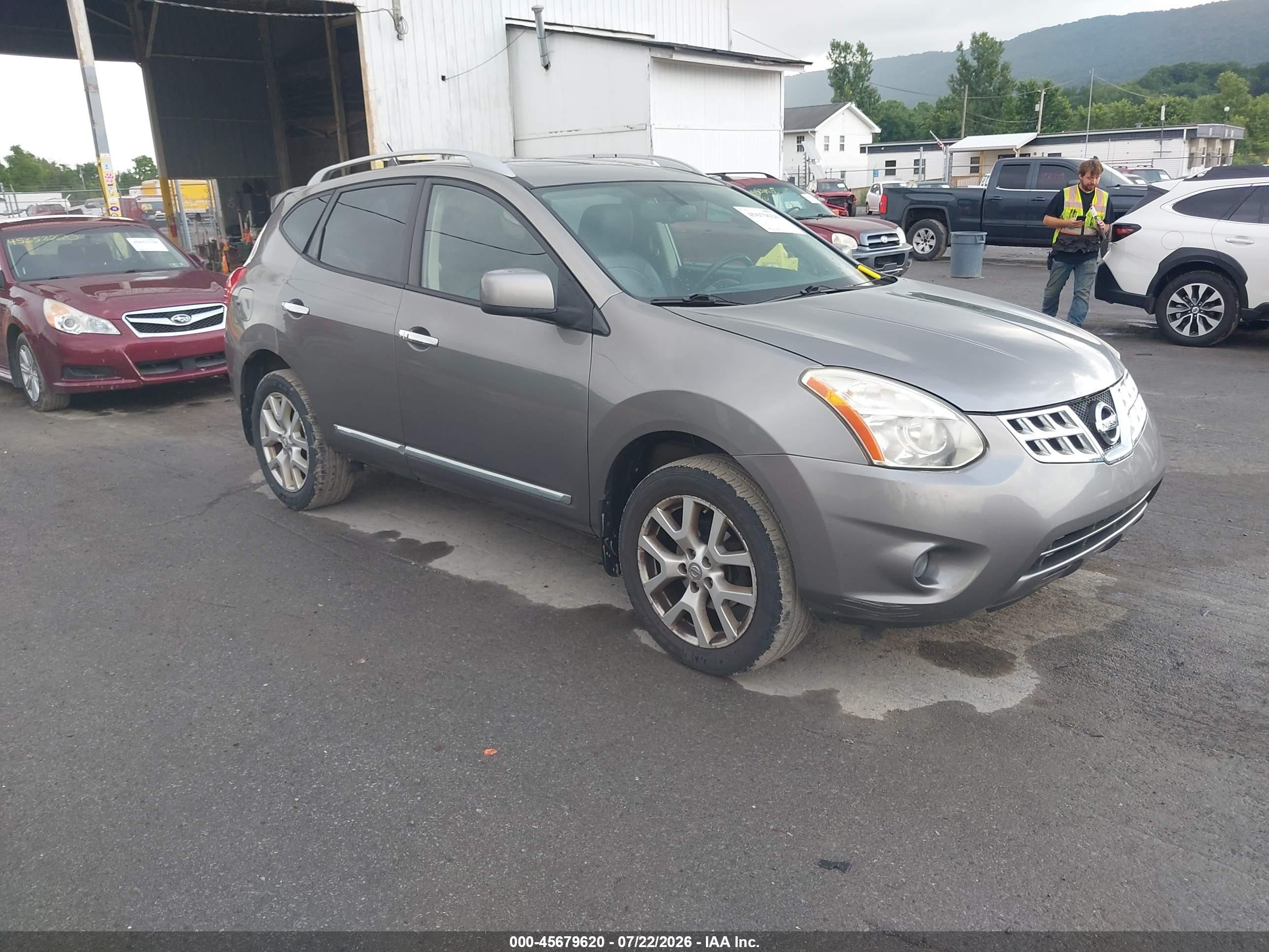 2011 Nissan Rogue SV, VIN JN8AS5MV3BW686797 — Normal wear