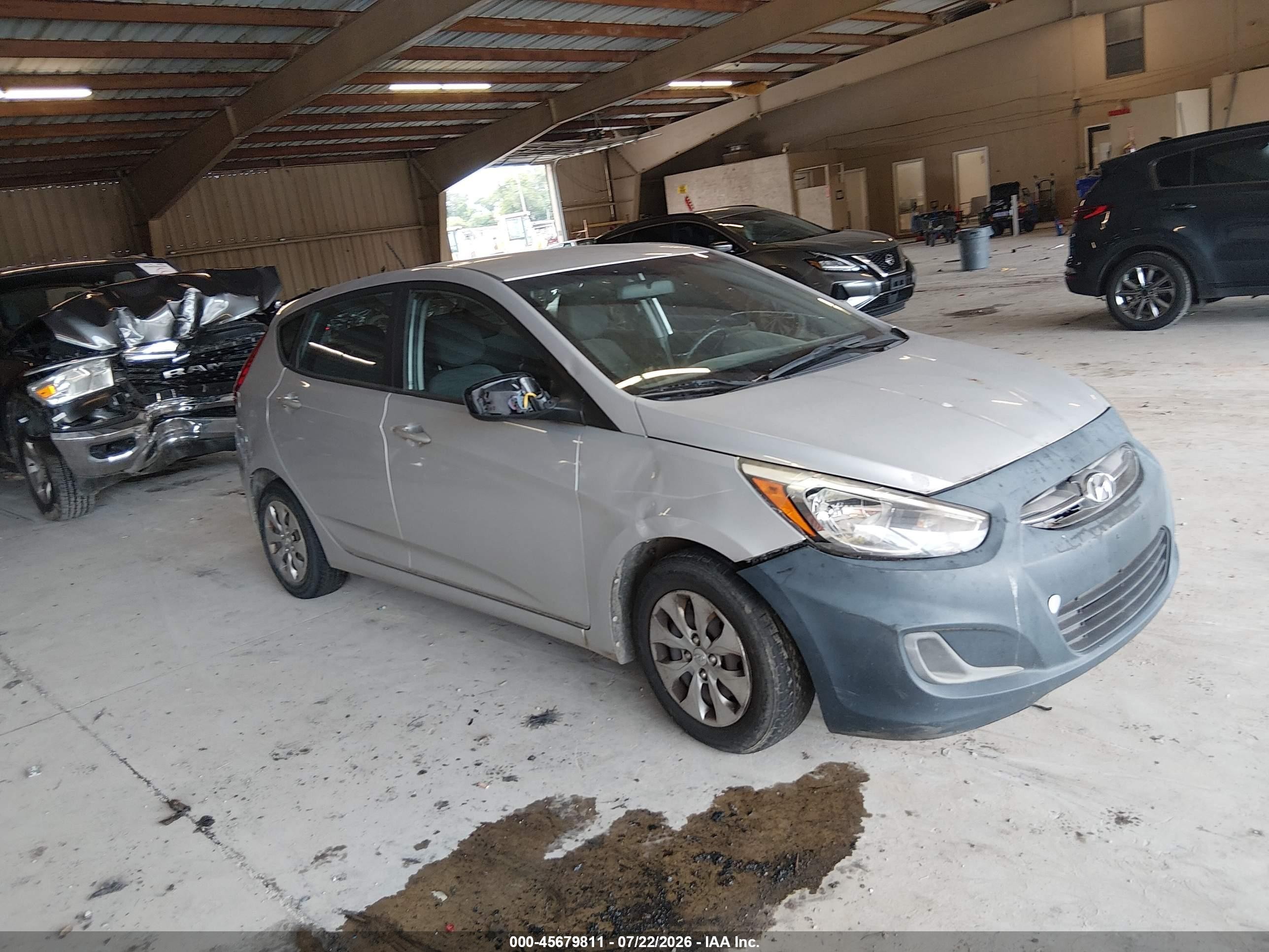 2016 Hyundai Accent SE, VIN KMHCT5AE7GU279747 — Normal wear