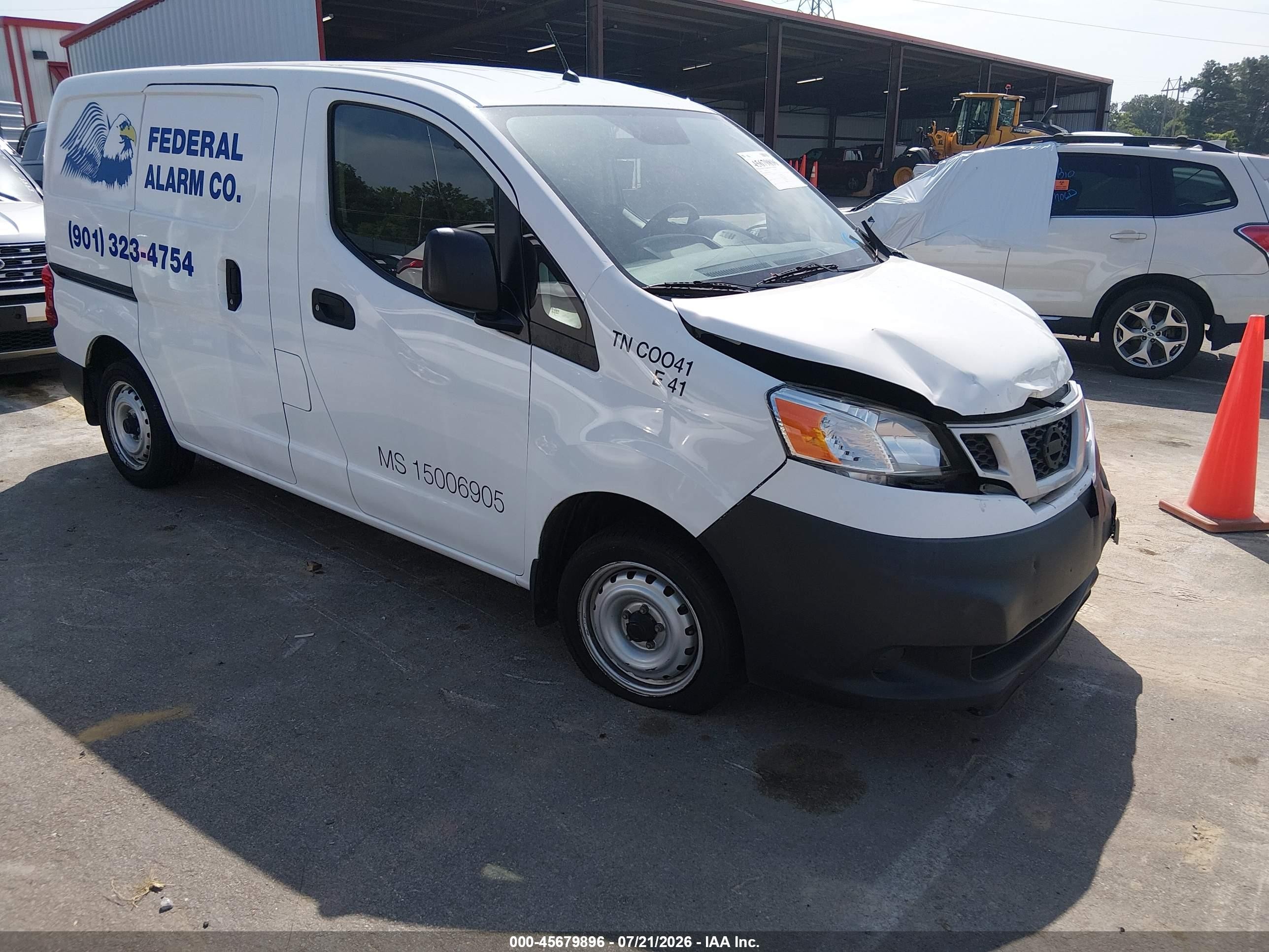 2019 Nissan NV200 S, VIN 3N6CM0KN3KK697795 — Front end