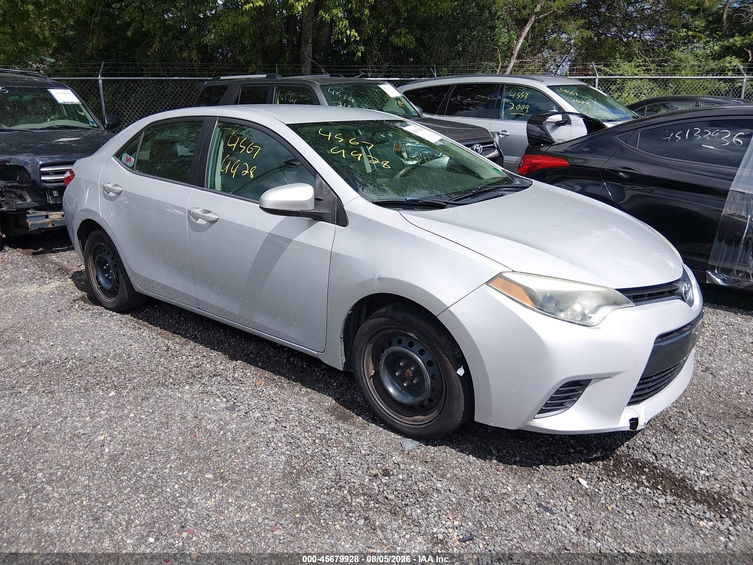 2015 Toyota Corolla LE Premium, VIN 2T1BURHE0FC301559 — Rear end