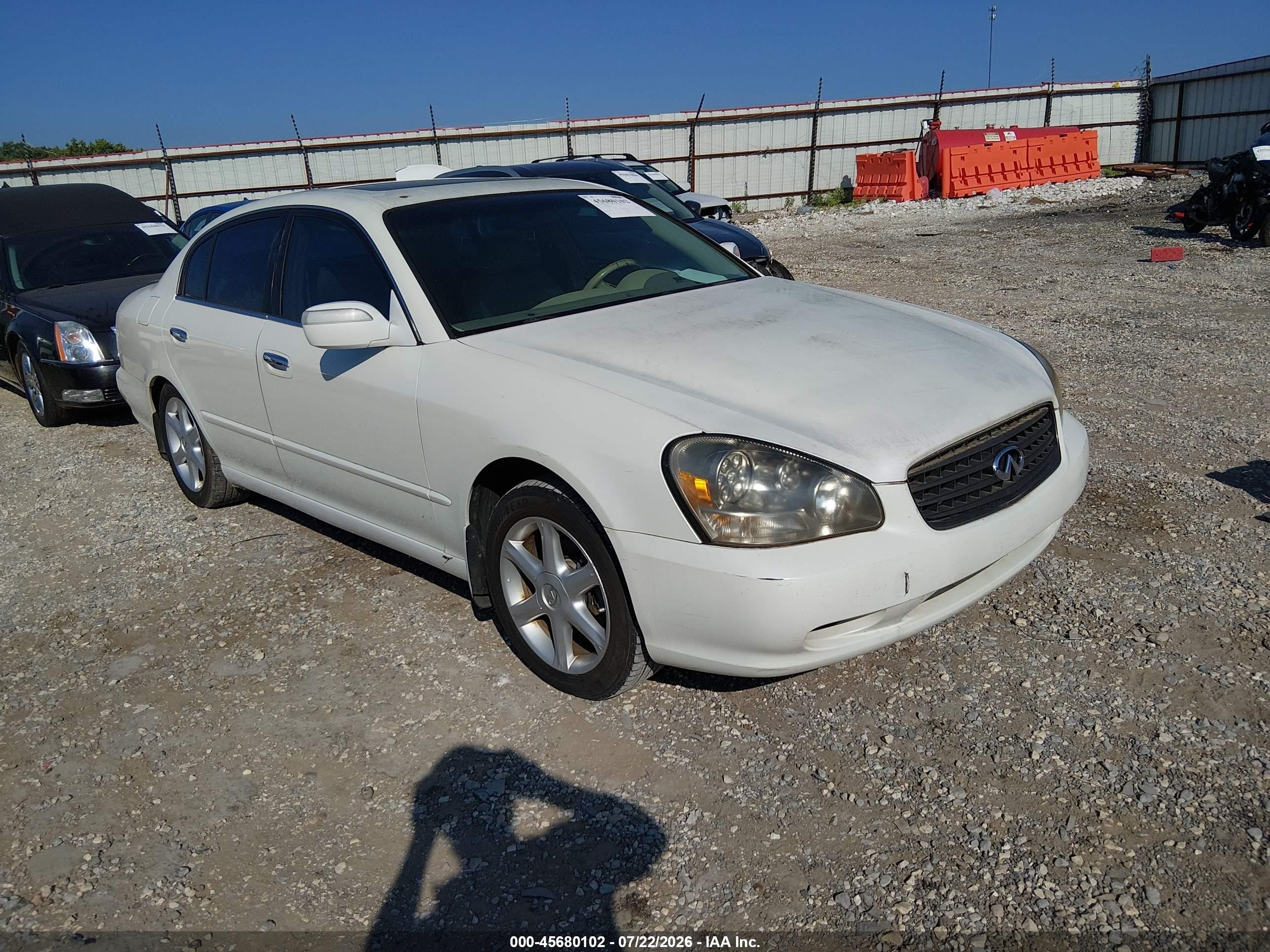 2002 Infiniti Q45, VIN JNKBF01A42M000883 — Normal wear