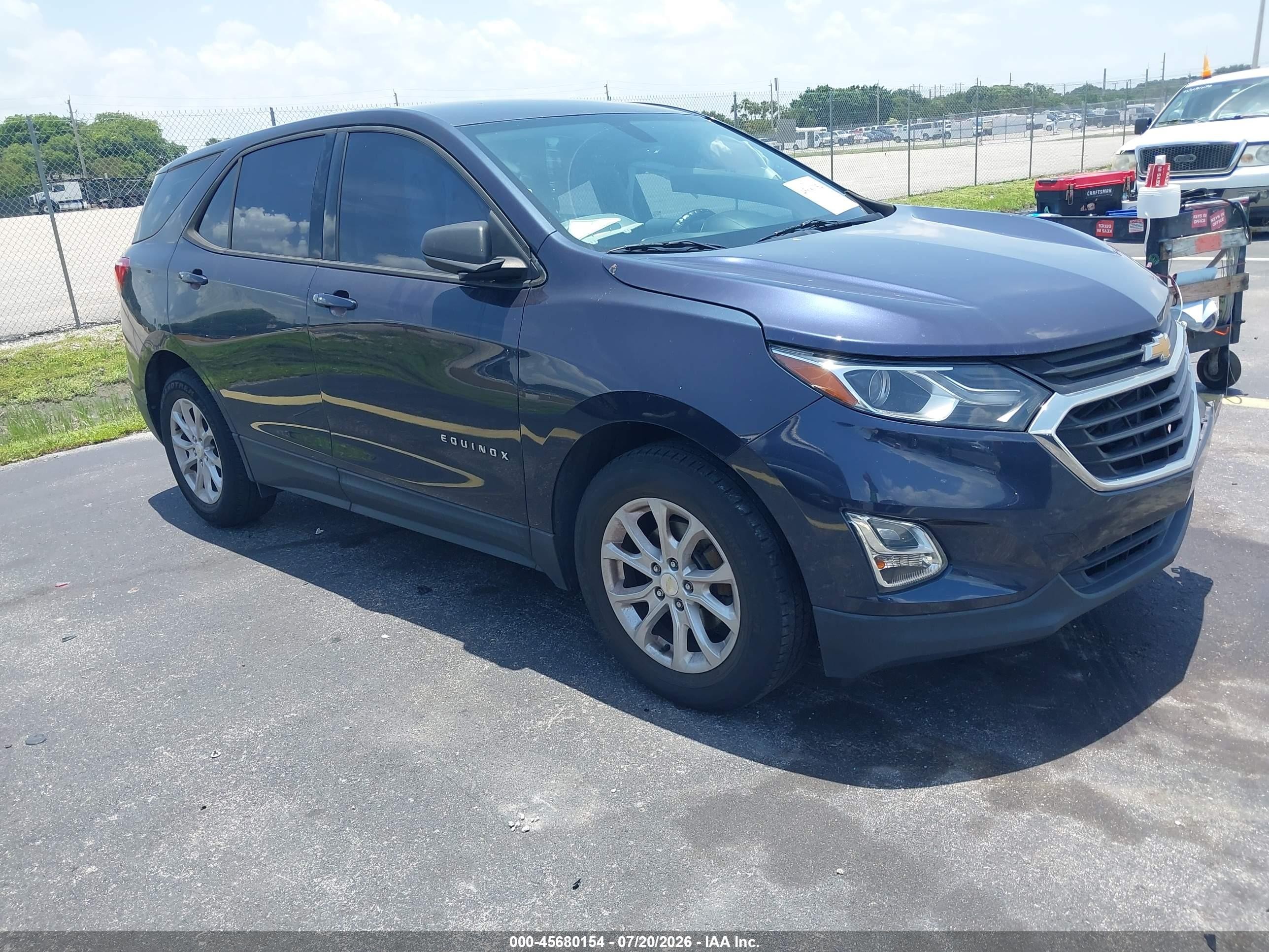 2019 Chevrolet Equinox LS, VIN 3GNAXHEV2KS548877 — Перед