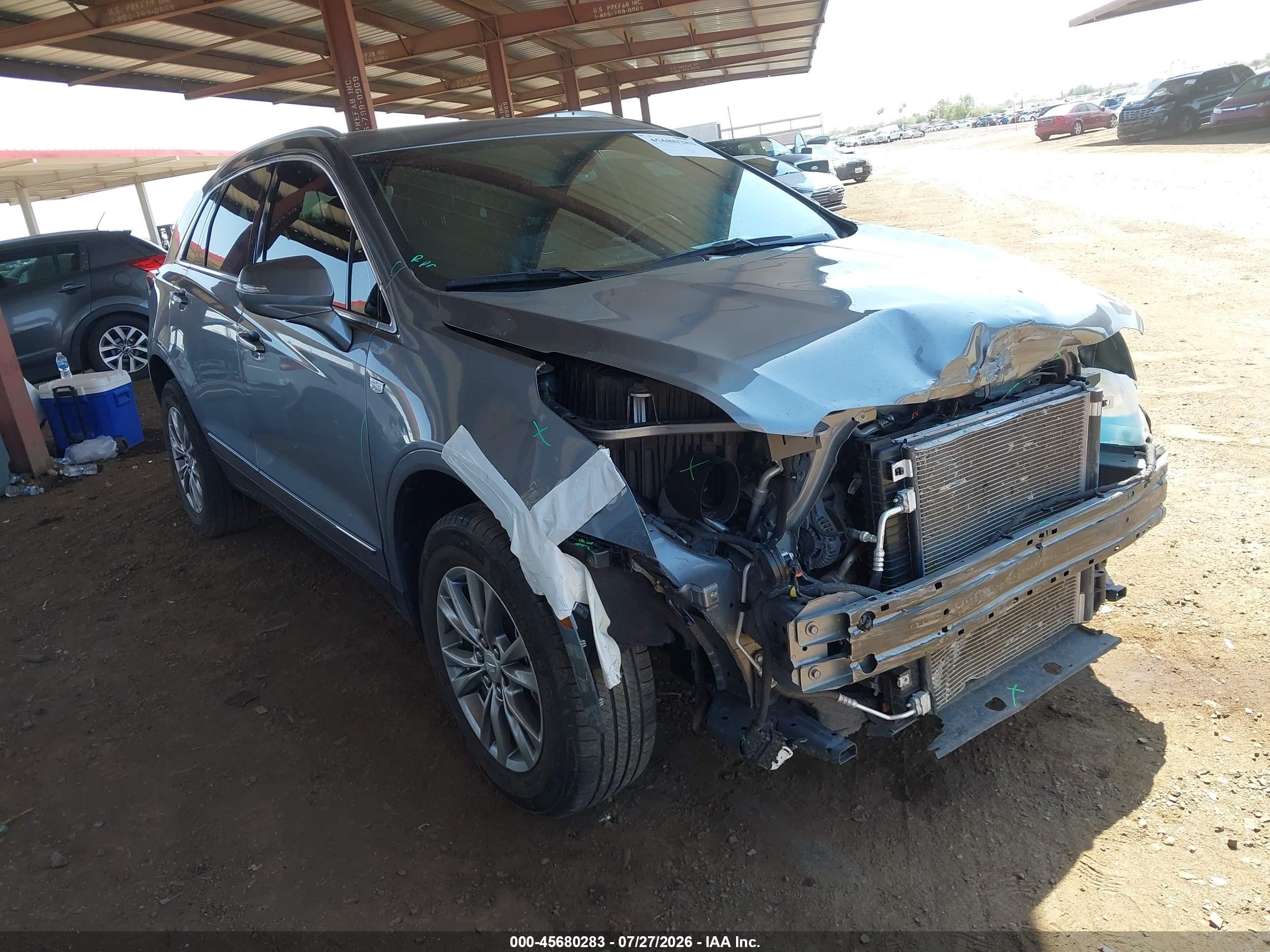 2021 Cadillac XT5 FWD Premium Luxury, VIN 1GYKNCRSXMZ104362 — Перед