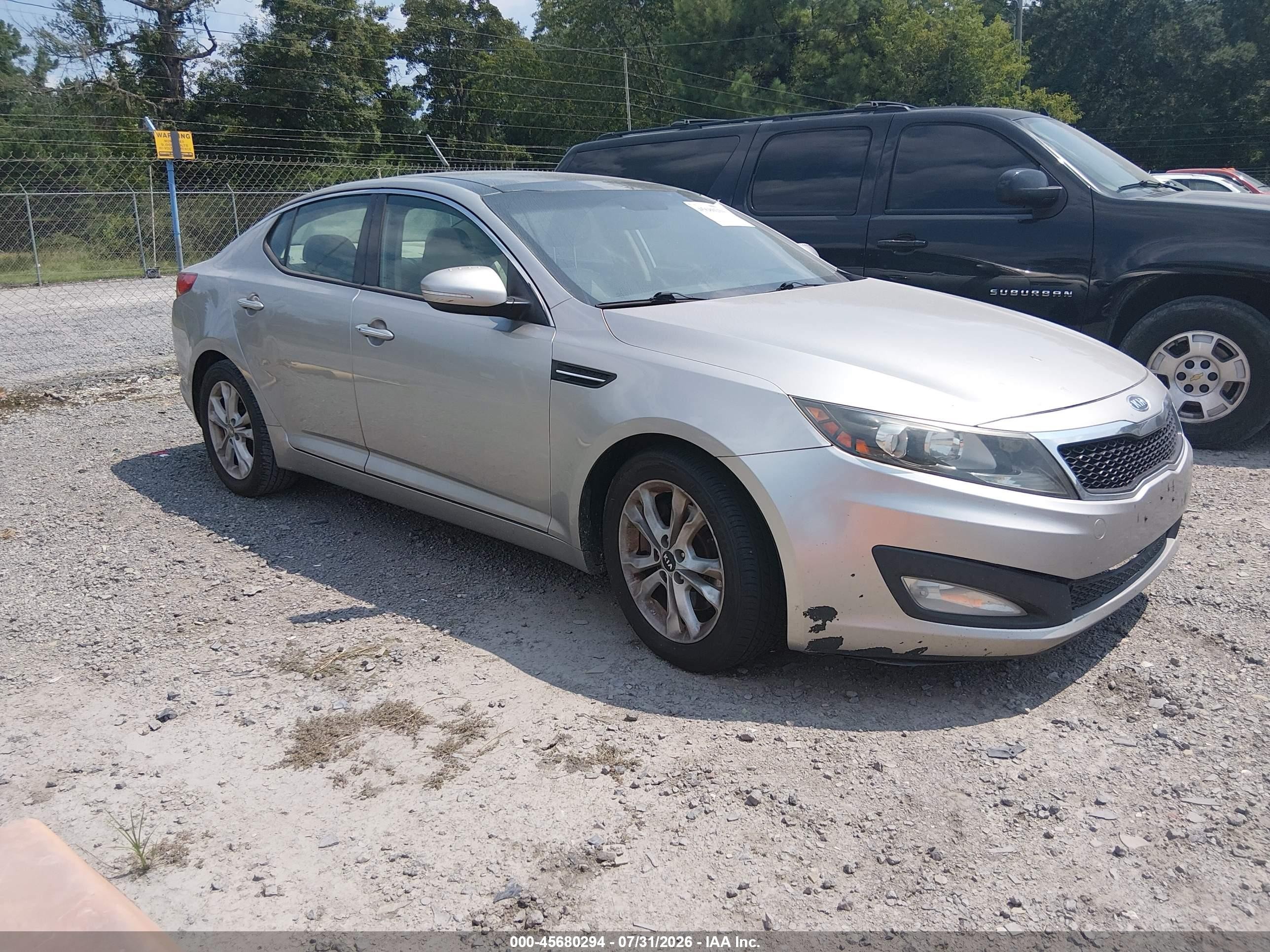 2011 Kia Optima EX, VIN KNAGN4A61B5145688 — Normal wear