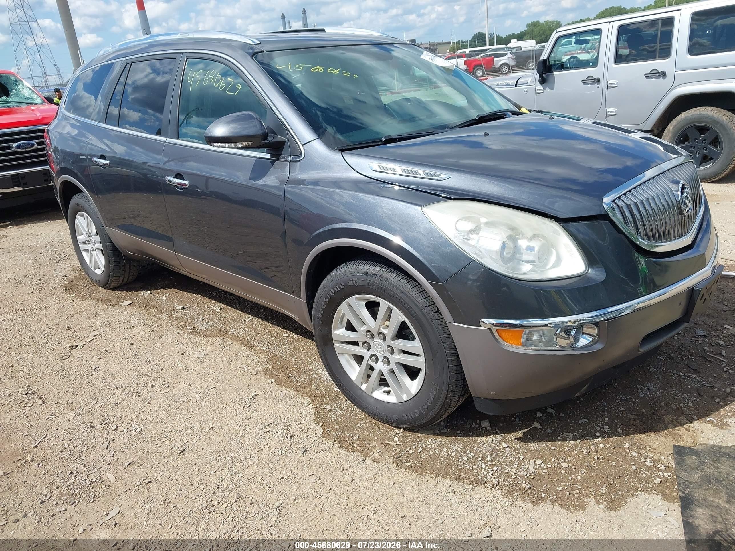2012 Buick Enclave Convenience, VIN 5GAKVBED3CJ398337 — Front end