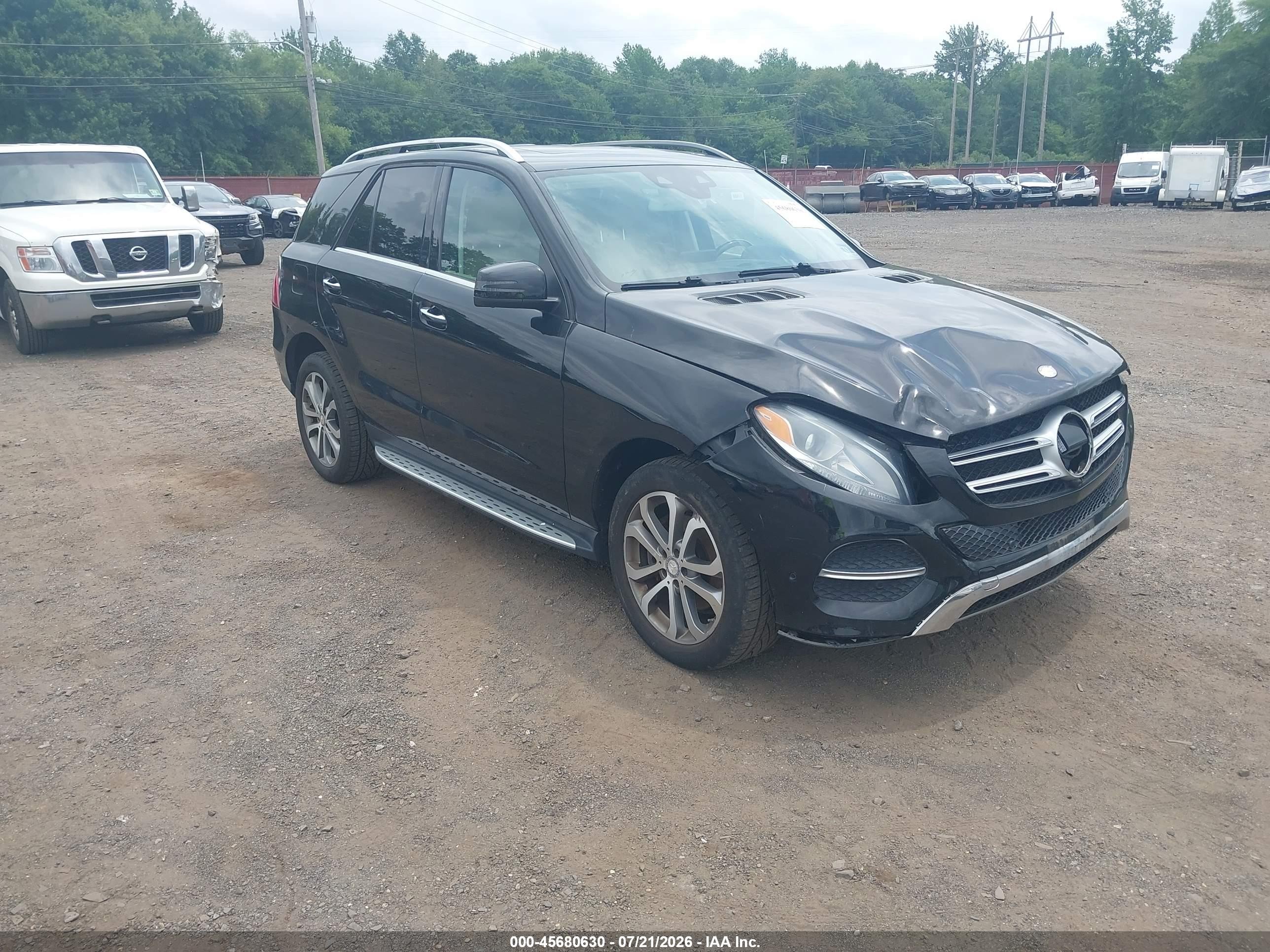 2016 Mercedes-Benz GLE 350, VIN 4JGDA5HB8GA786051 — Front end