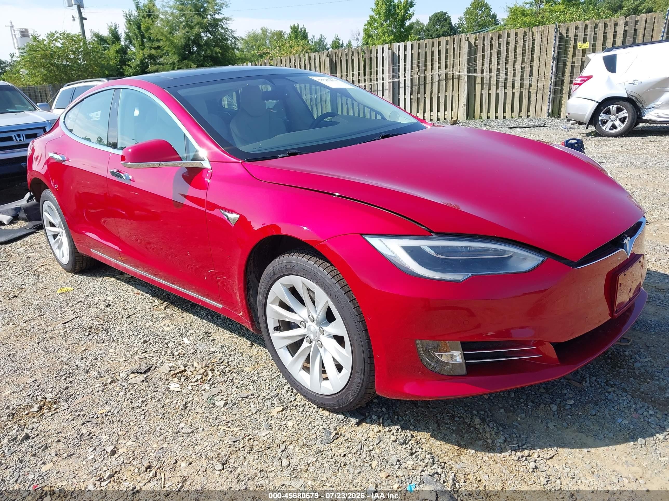 2018 Tesla Model S 75D, VIN 5YJSA1E22JF244516 — Rear end