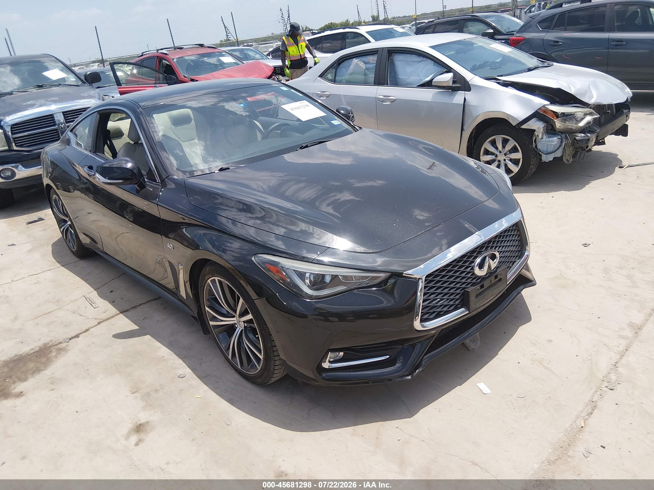 2017 Infiniti Q60 Premium, VIN JN1EV7EK9HM363849 — Normal wear