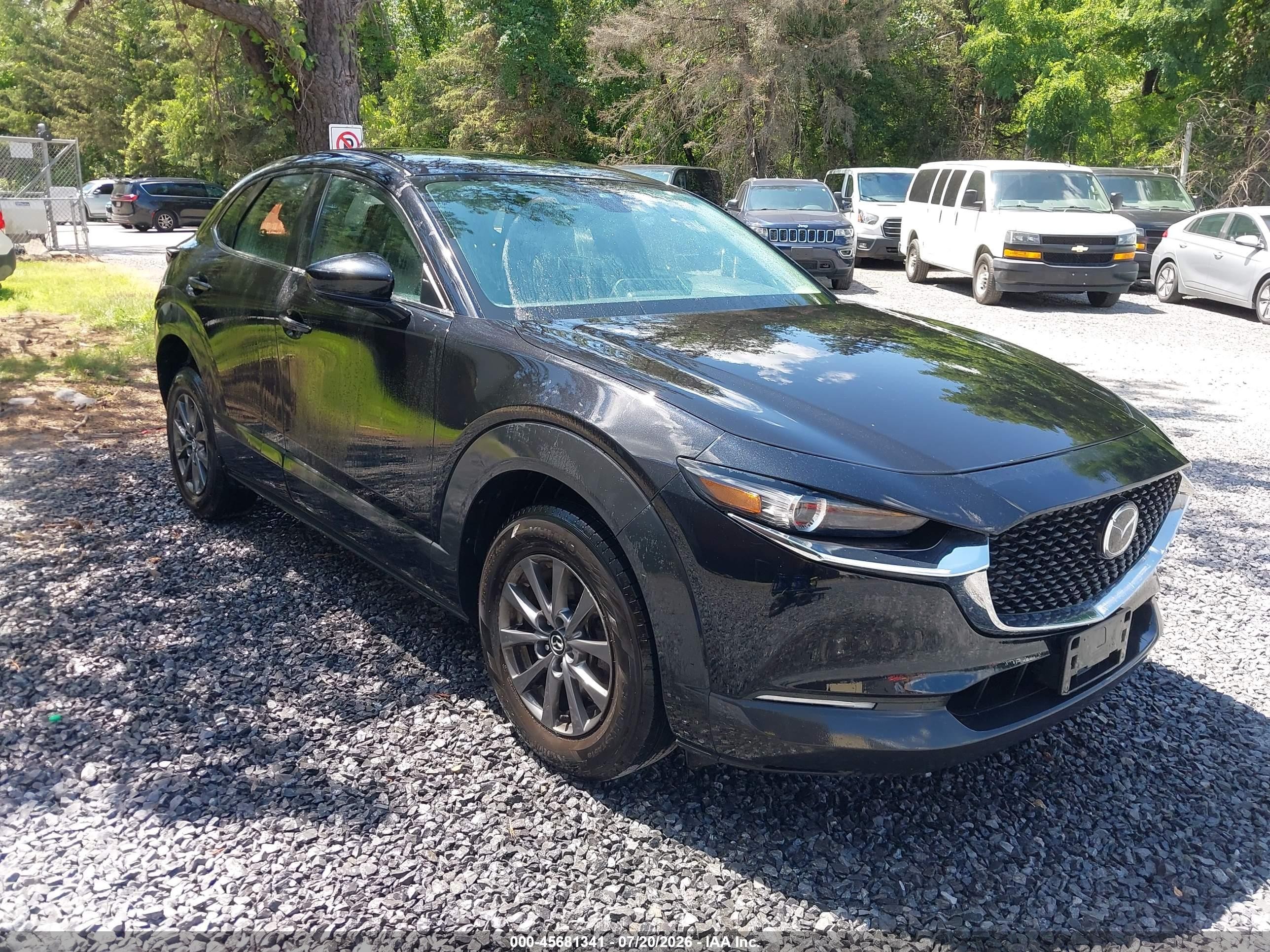 2022 Mazda CX-30 S, VIN 3MVDMBALXNM443317 — Normal wear