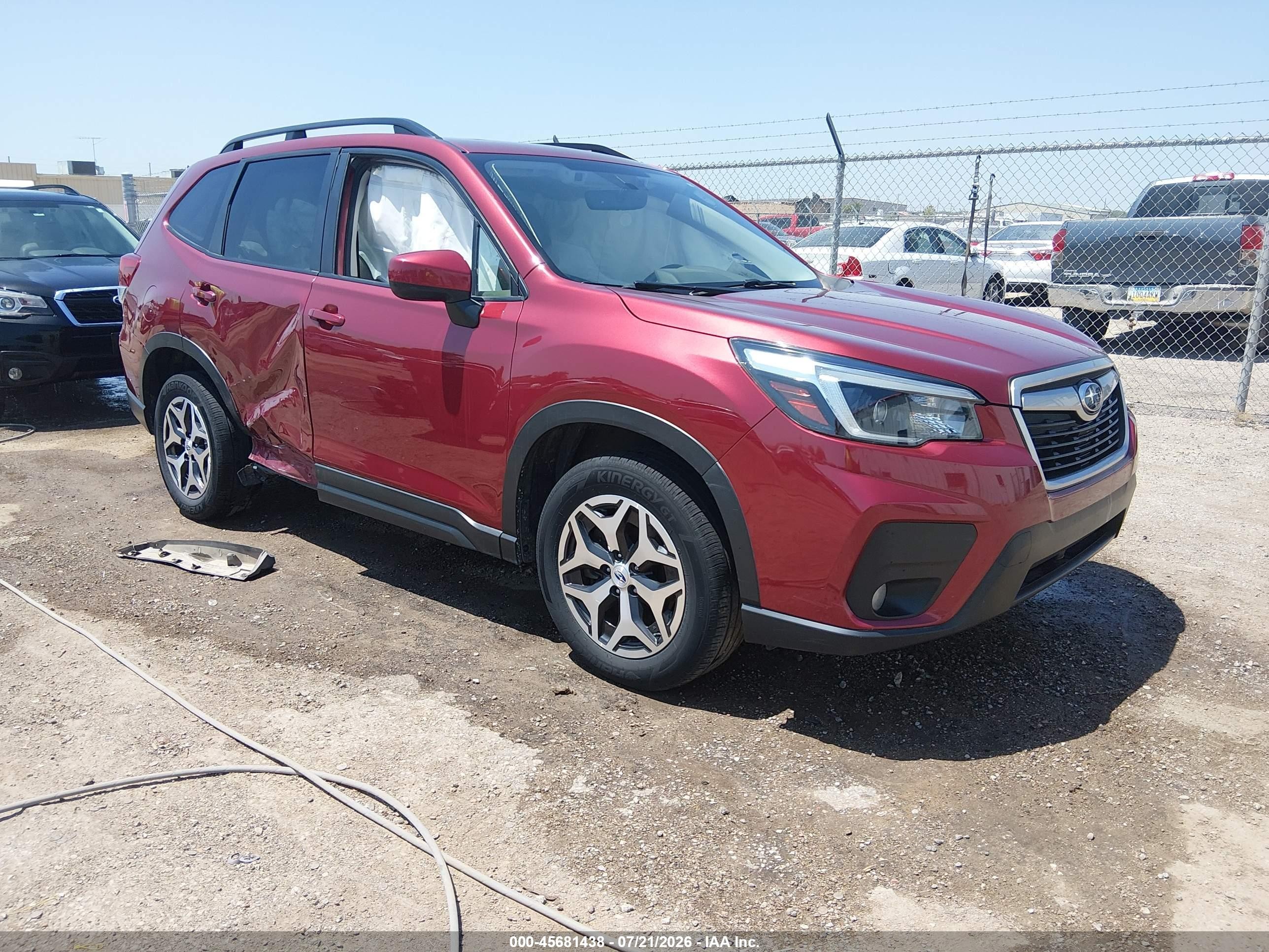 2021 Subaru Forester Premium, VIN JF2SKAJC1MH435801 — Side