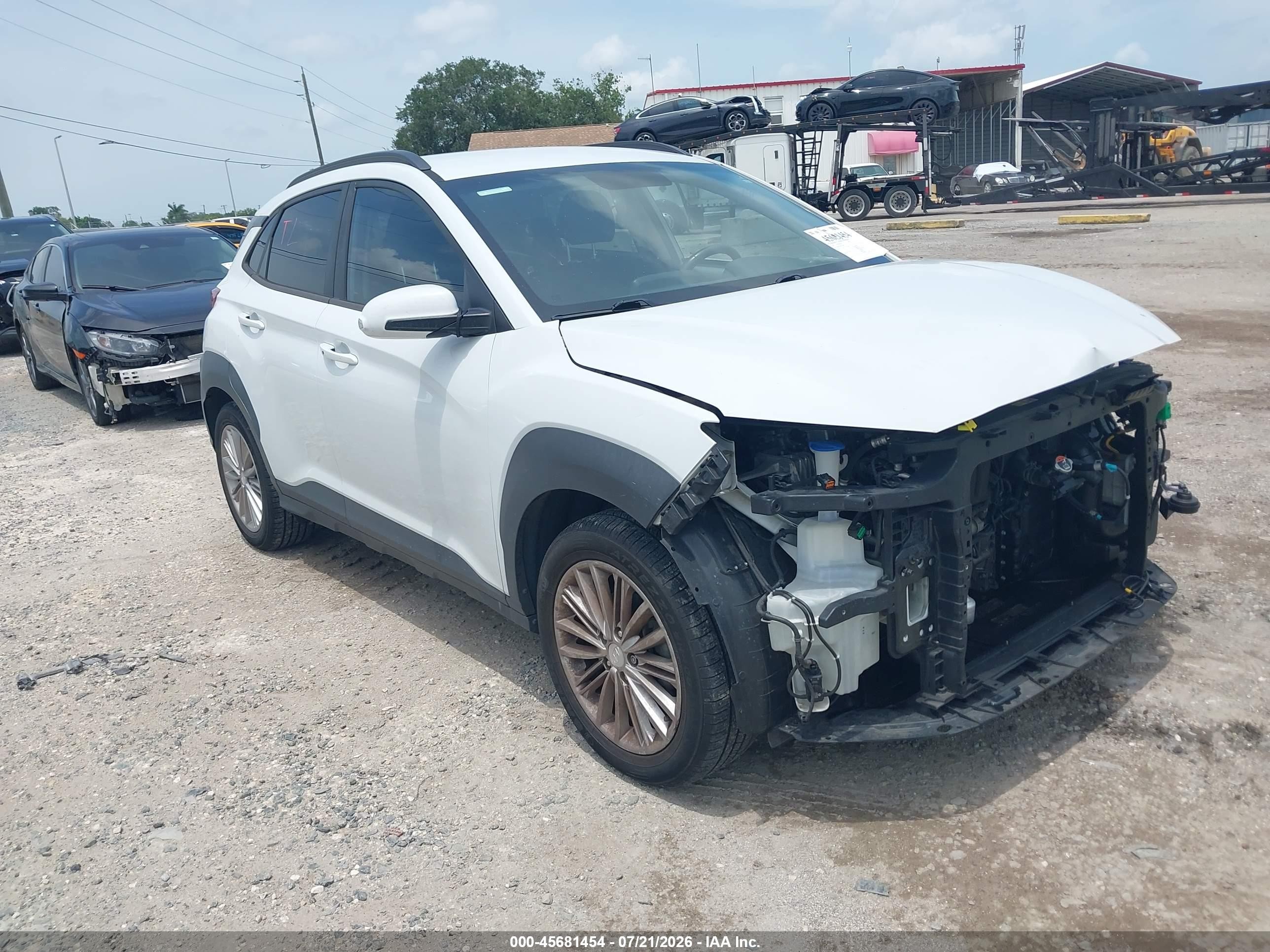 2018 Hyundai Kona SEL, VIN KM8K22AA2JU161994 — Front end