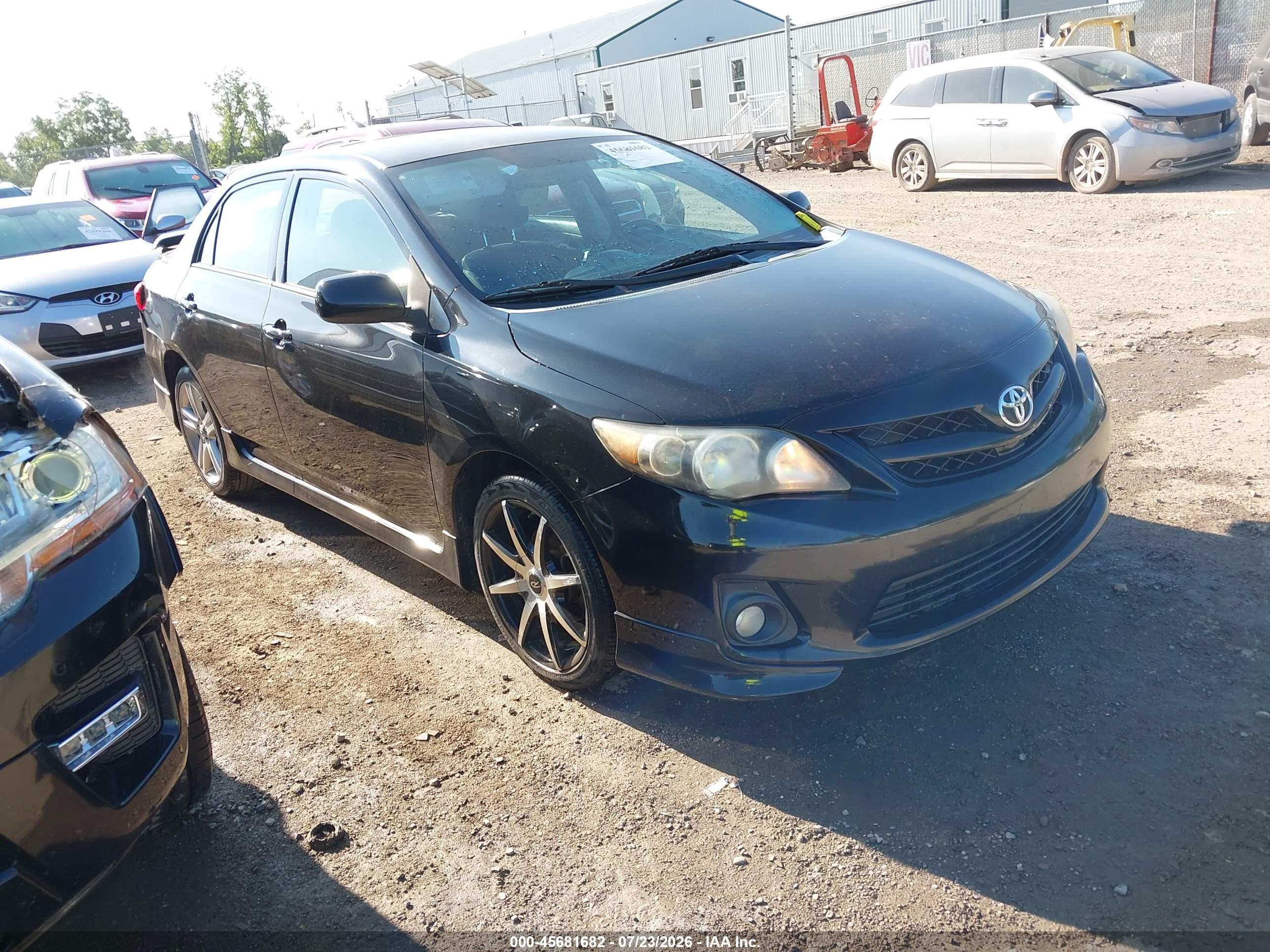 2013 Toyota Corolla S, VIN 2T1BU4EE7DC110130 — Rear end