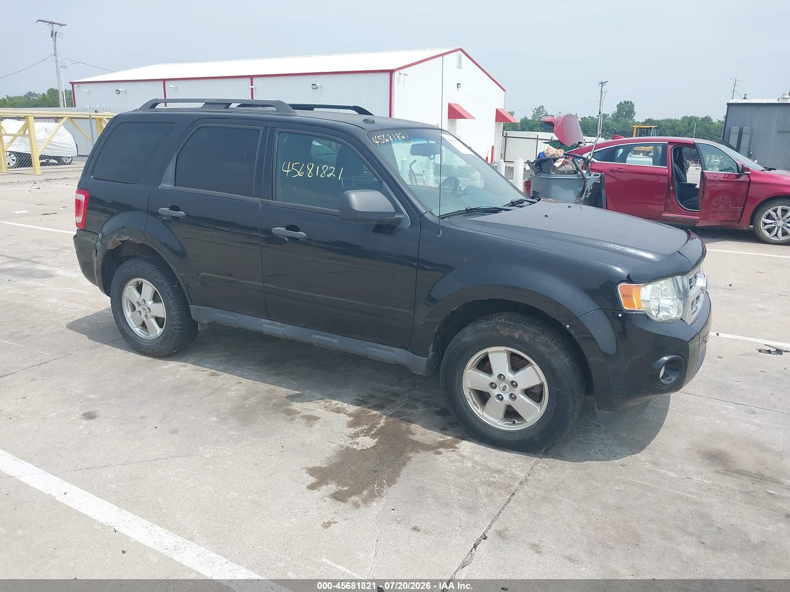 2011 Ford Escape XLT, VIN 1FMCU9DG6BKB99586 — Обычный износ