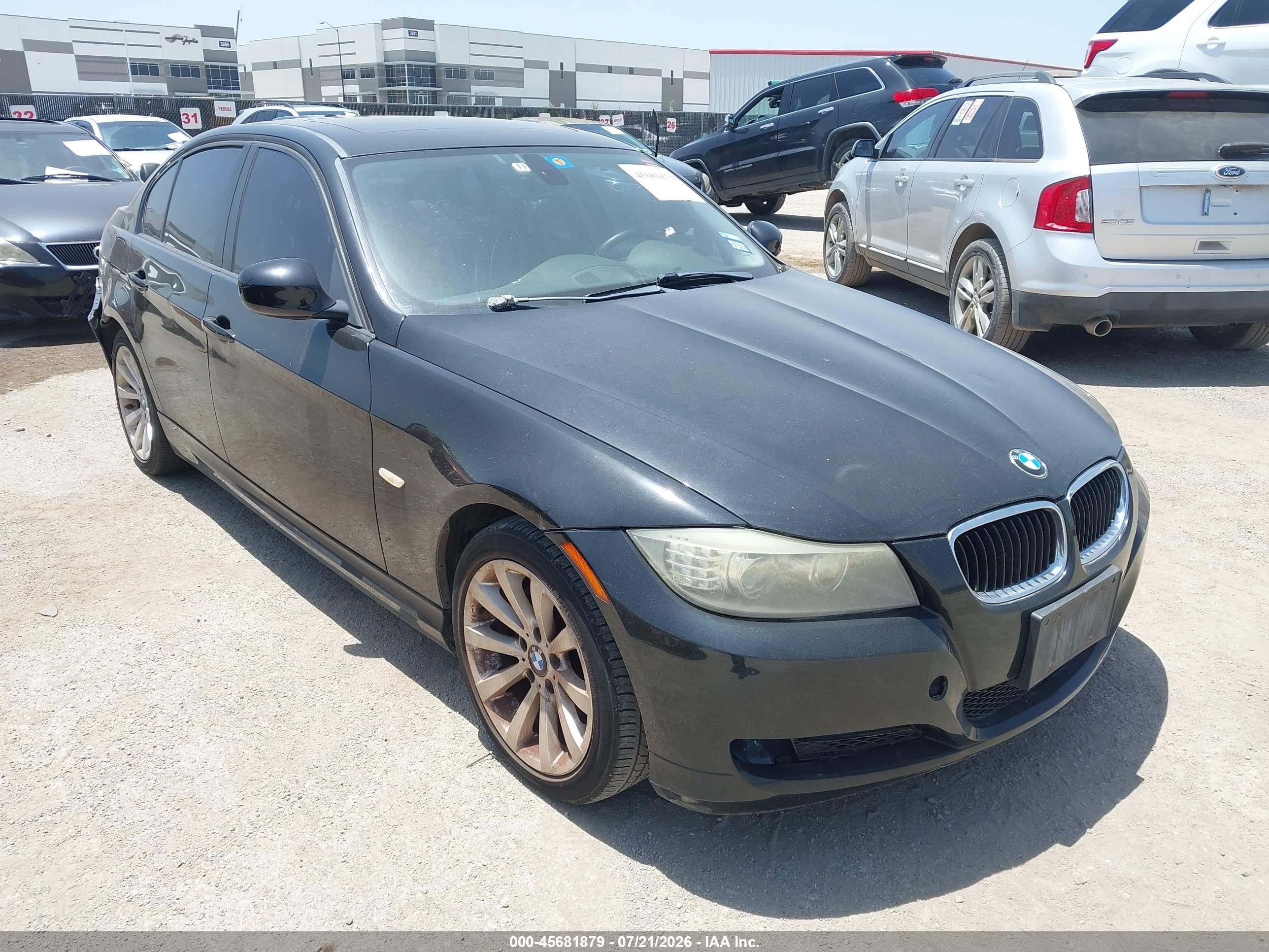 2011 BMW 3 Series 328i, VIN WBAPH7C50BE850303 — Normal wear