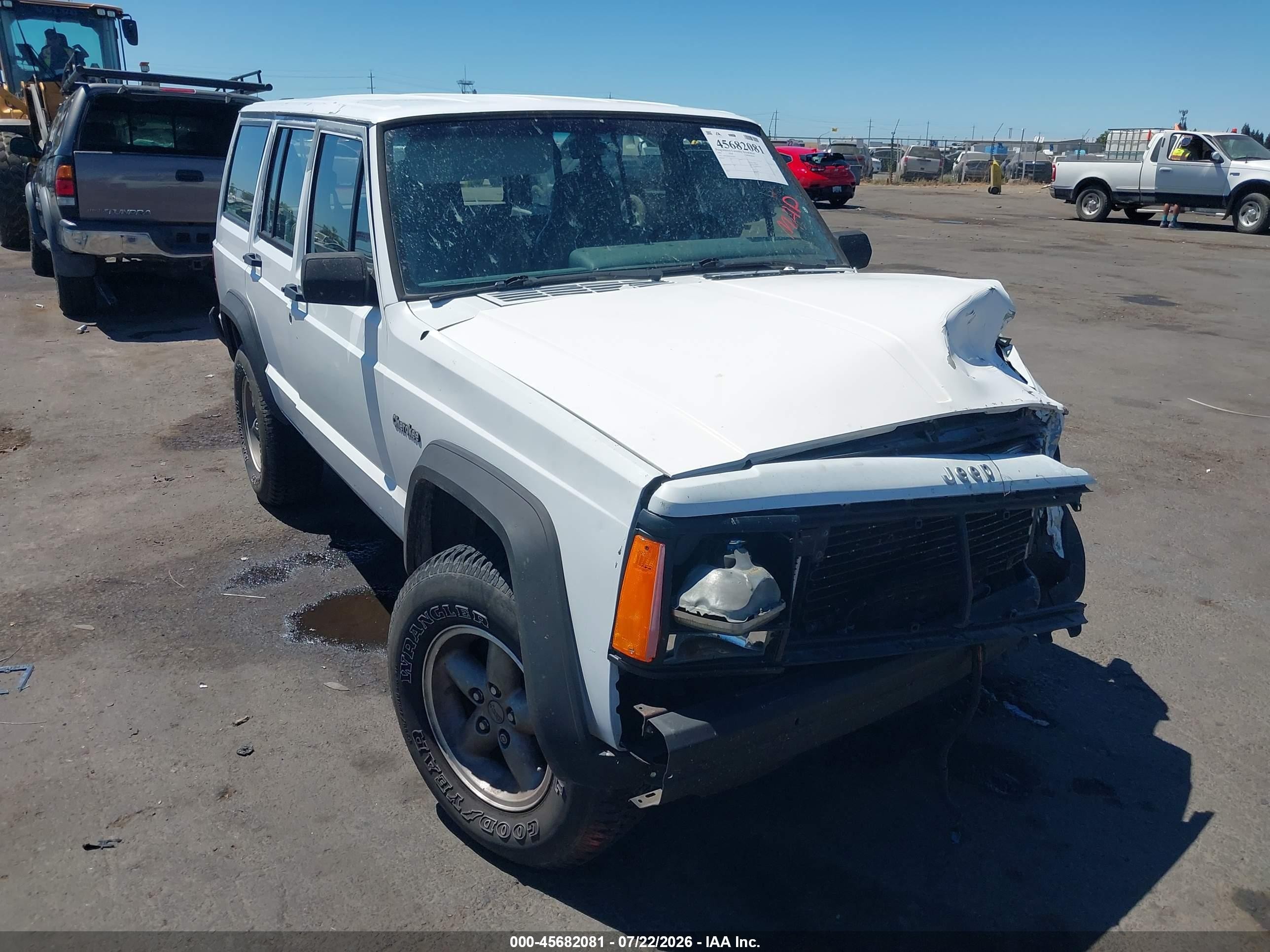 1995 Jeep Cherokee SE, VIN 1J4FJ28S0SL653920 — Перед