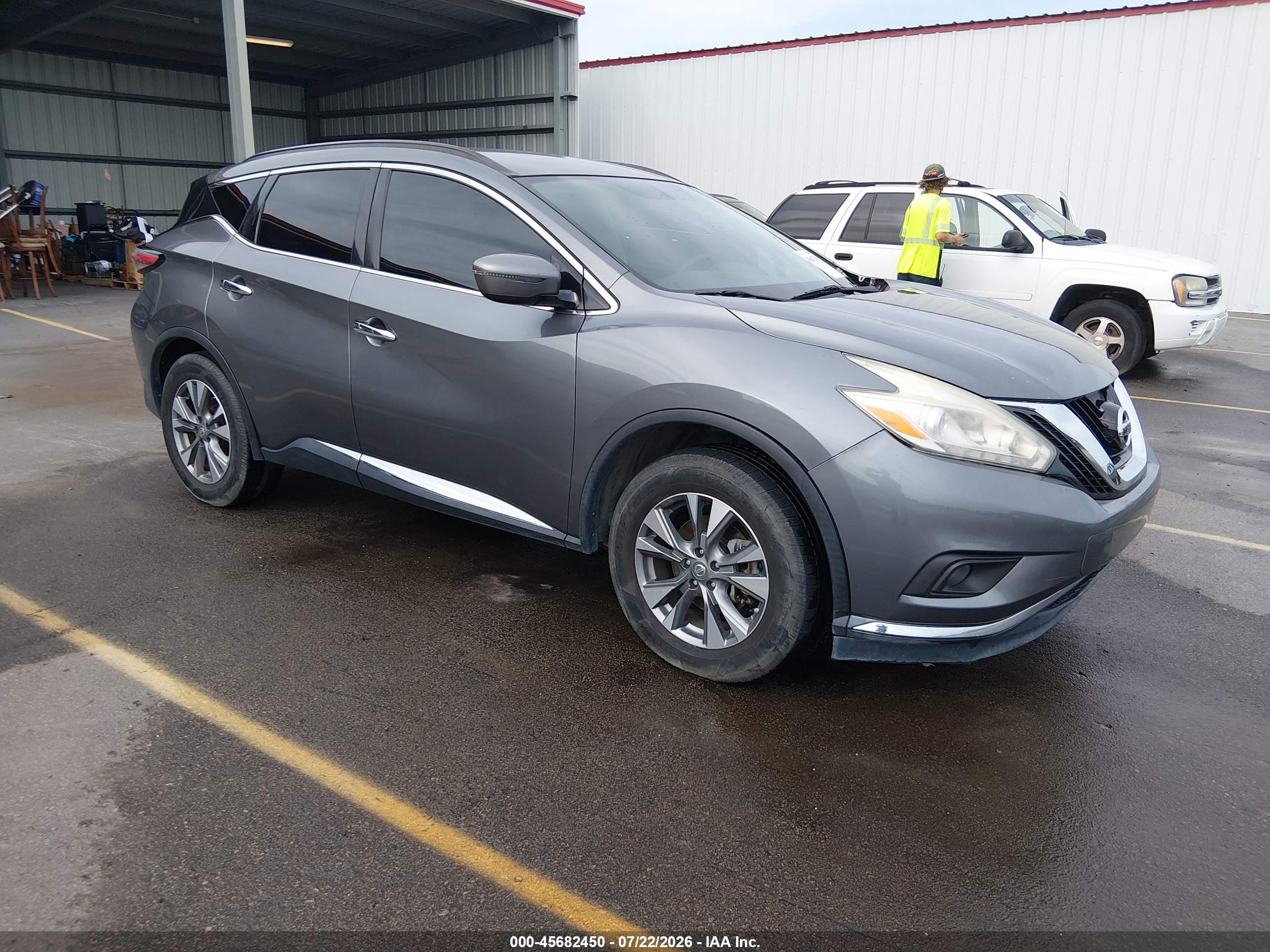 2017 Nissan Murano S, VIN 5N1AZ2MG0HN108982 — Normal wear