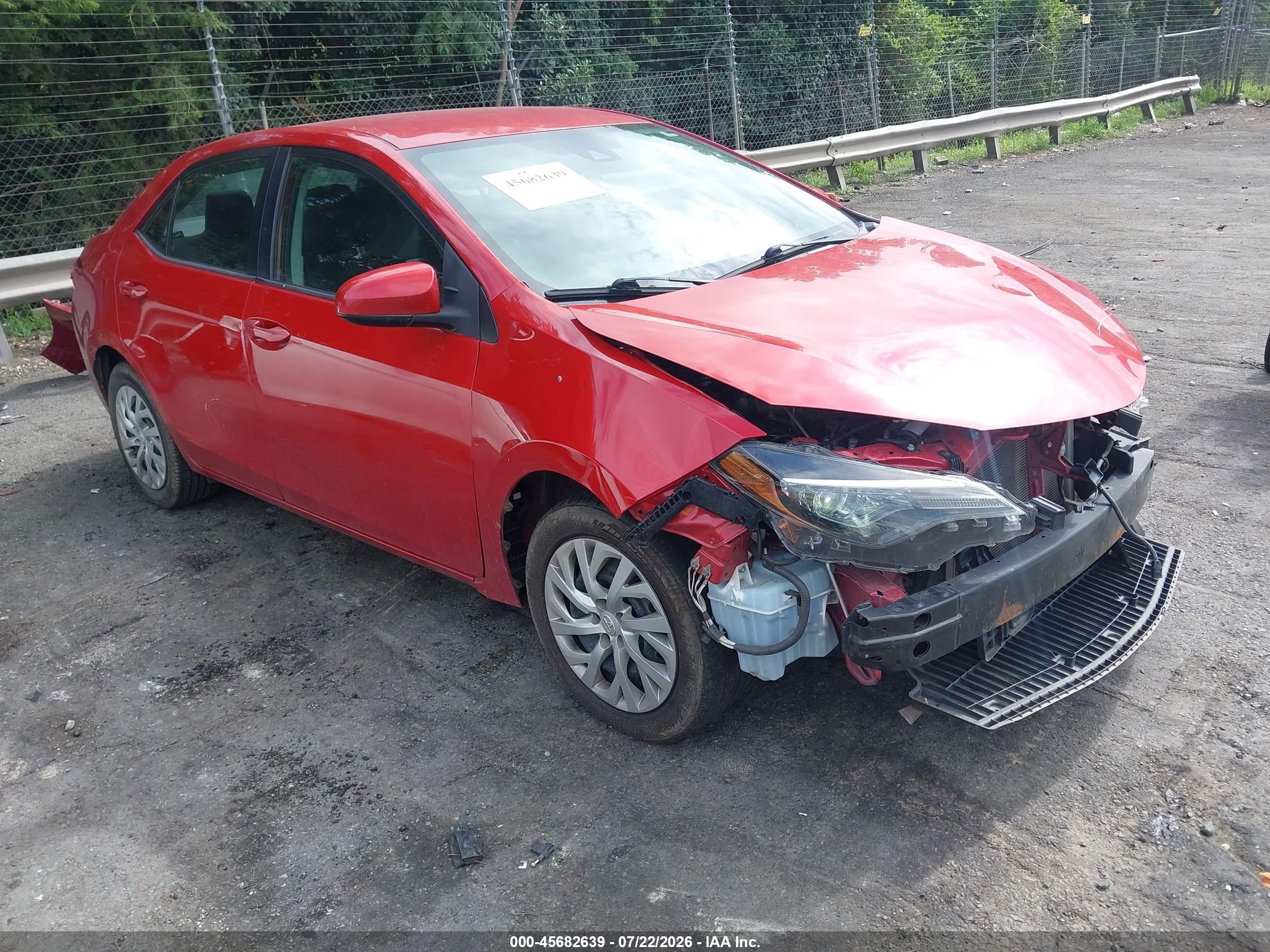 2019 Toyota Corolla LE, VIN 2T1BURHEXKC147128 — Front end