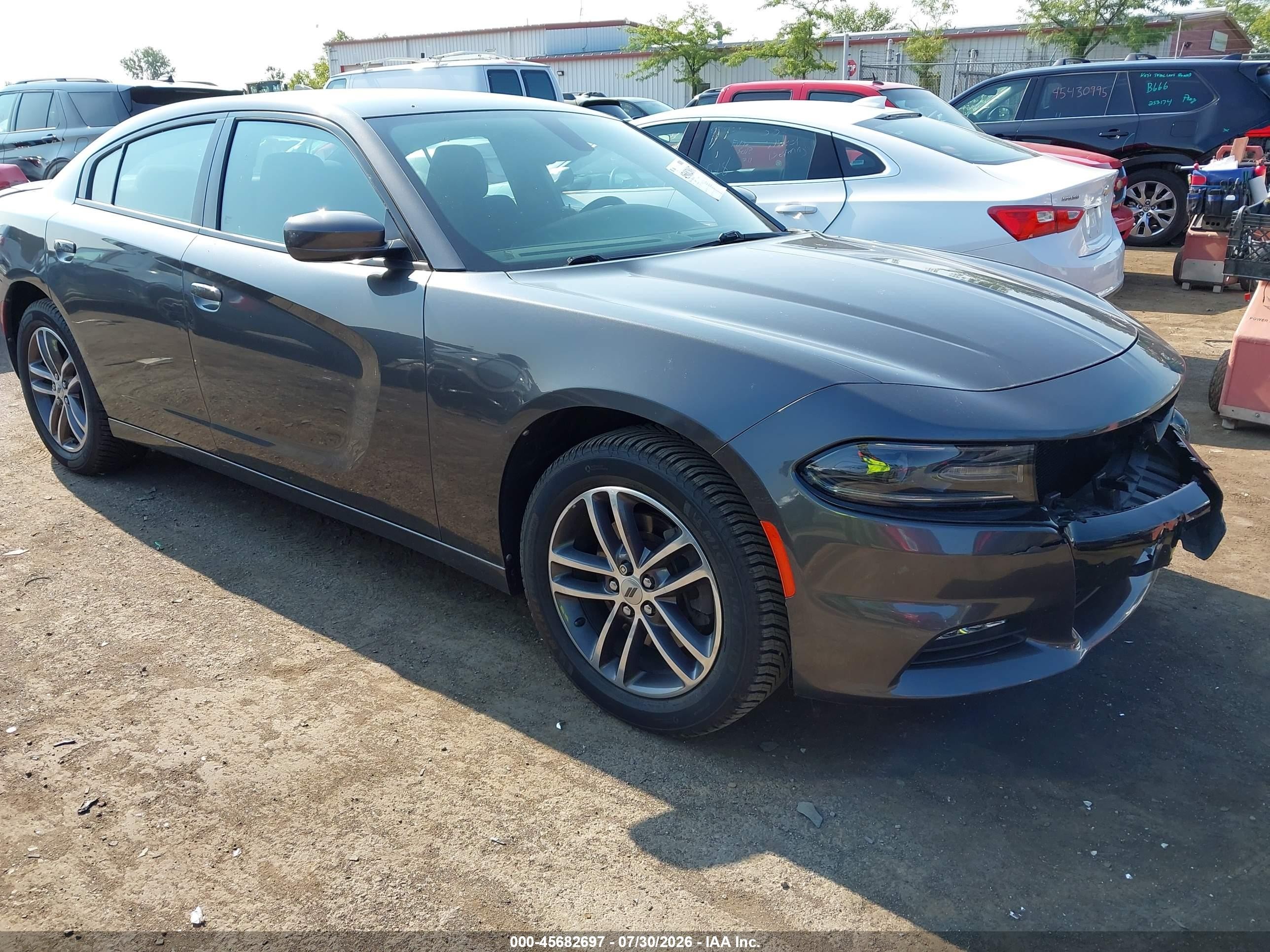 2019 Dodge Charger SXT, VIN 2C3CDXJG7KH589475 — Rear end