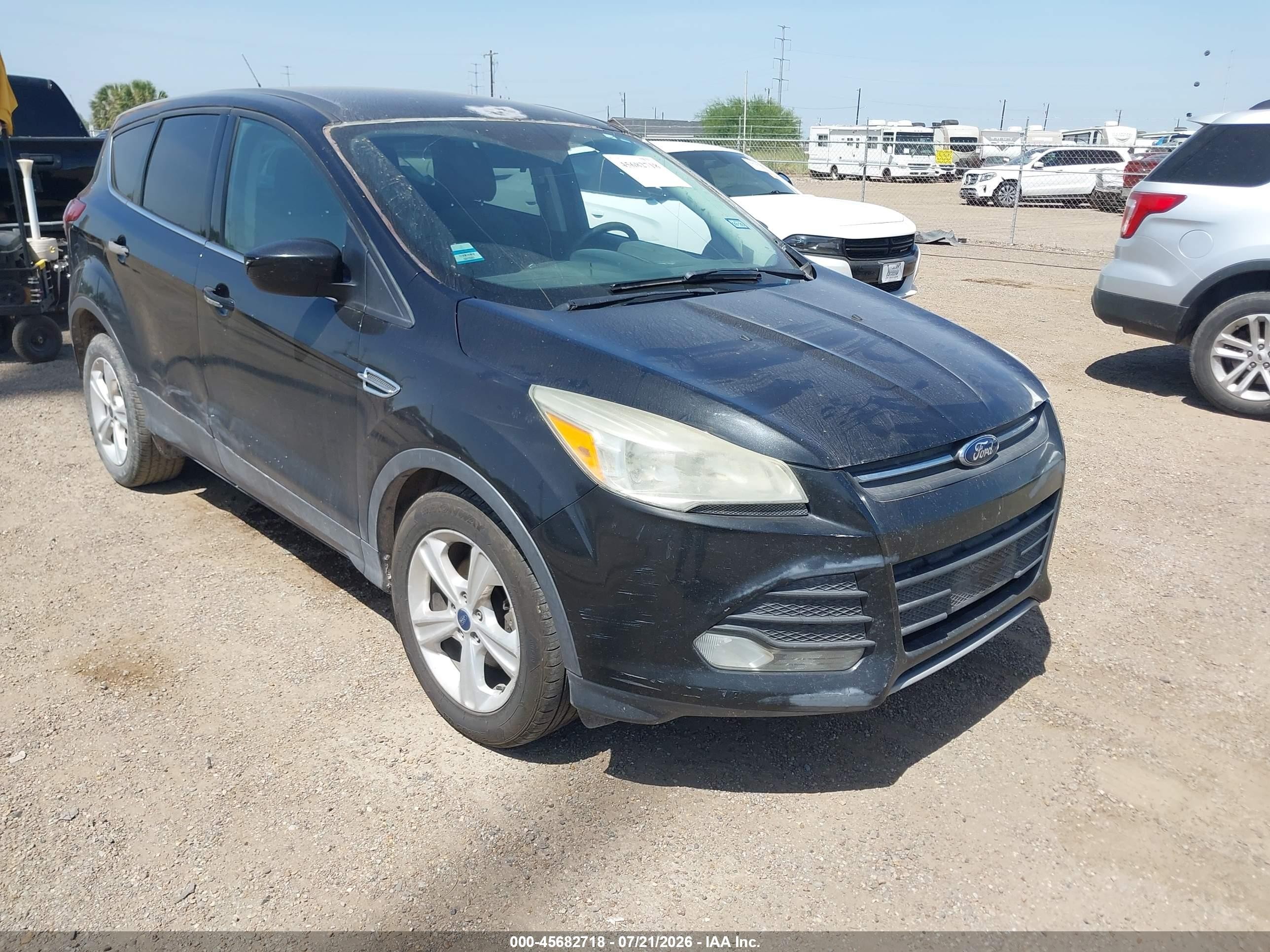 2015 Ford Escape SE, VIN 1FMCU0G77FUB75282 — Rear end