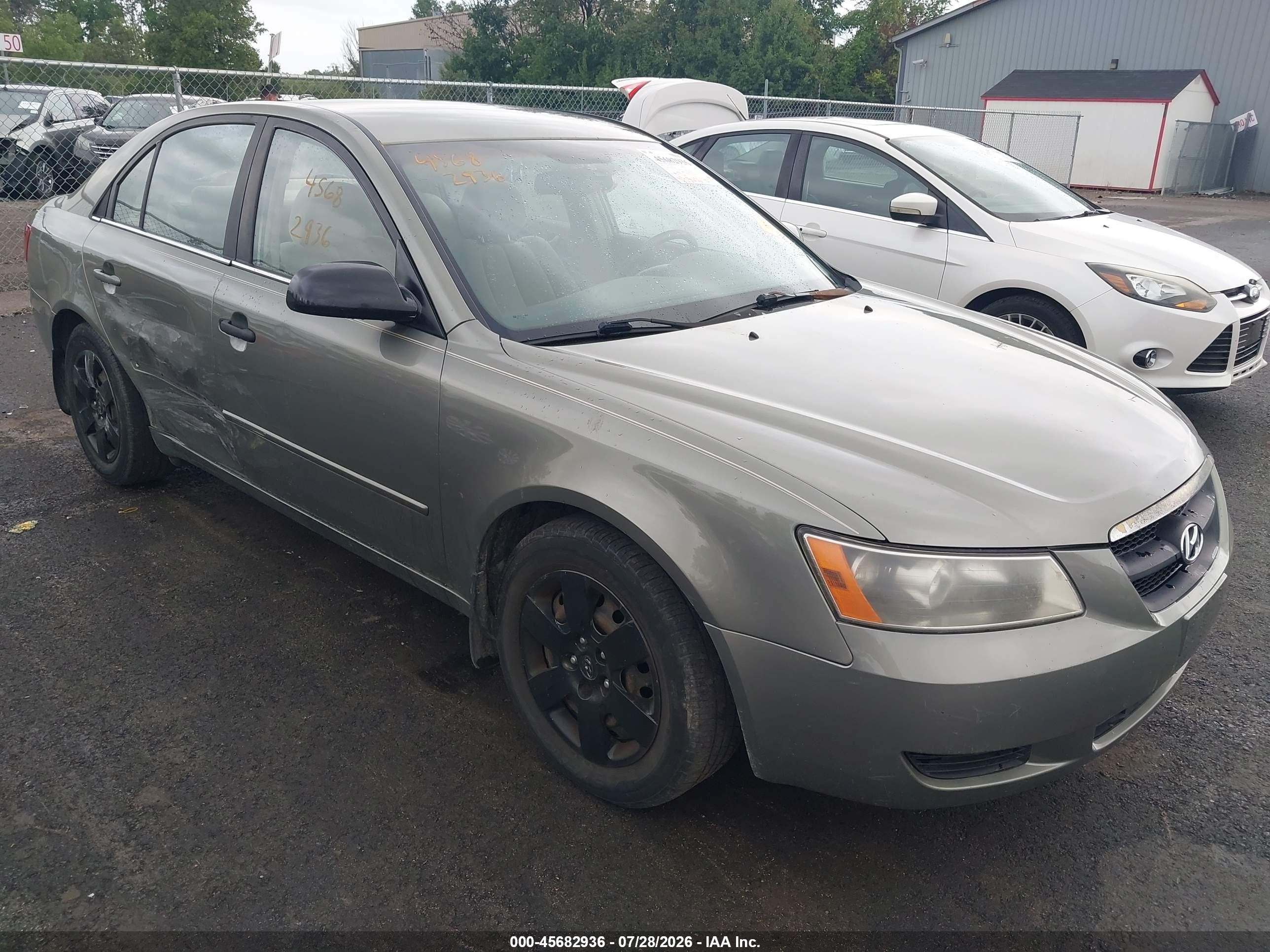 2007 Hyundai Sonata GLS, VIN 5NPET46C17H231184 — Side