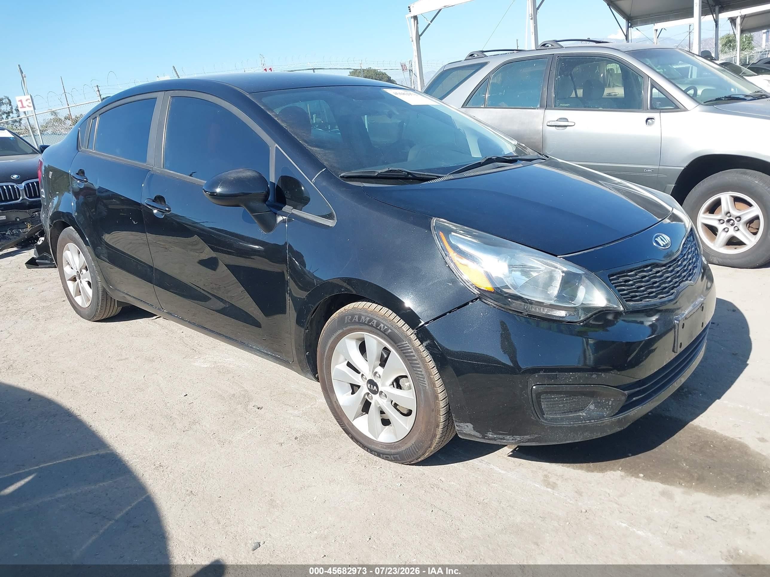 2017 Kia Rio LX, VIN KNADM4A30H6065748 — Перед