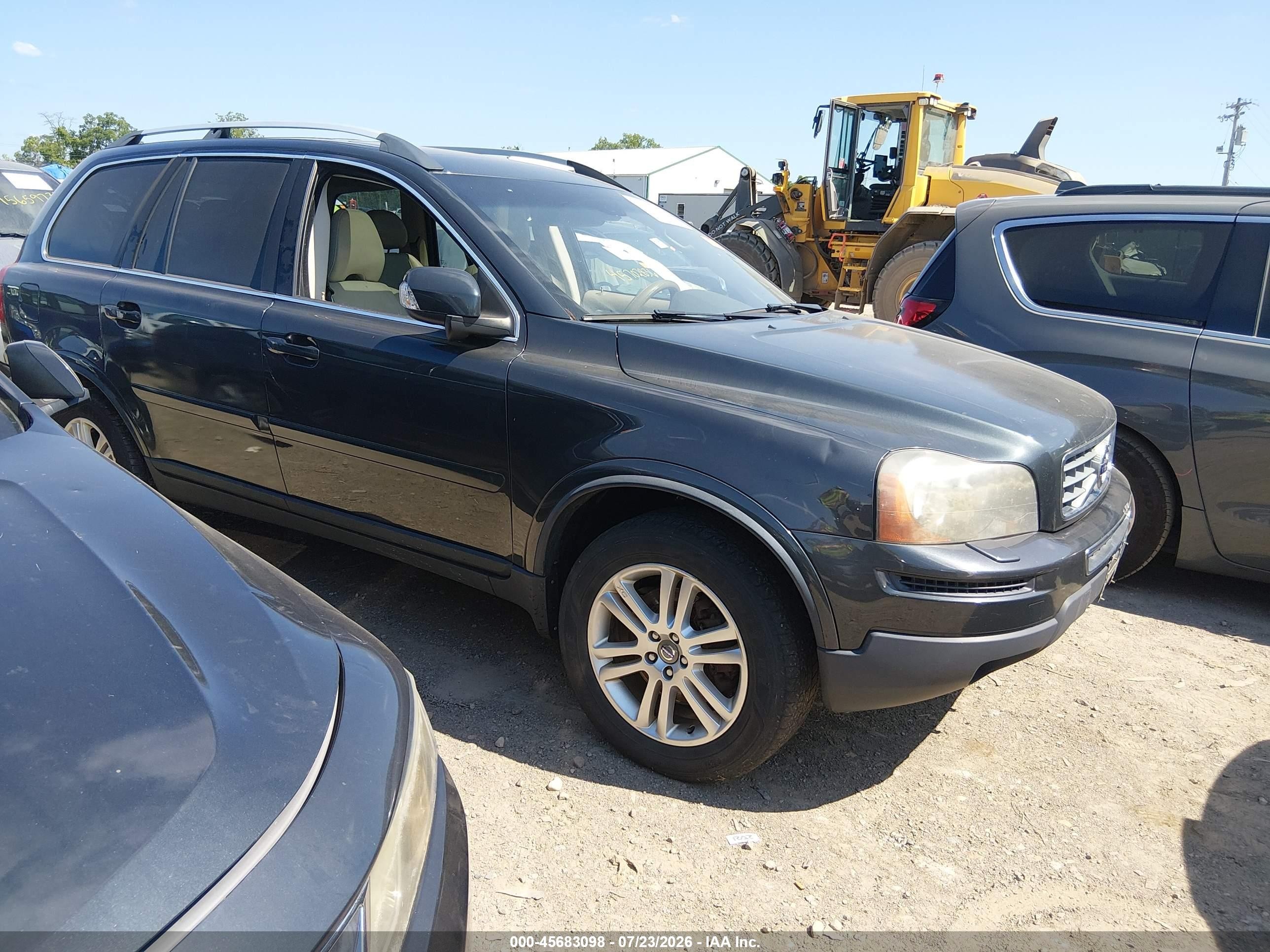 2011 Volvo XC90 I6, VIN YV4952CZ2B1596429 — Normal wear