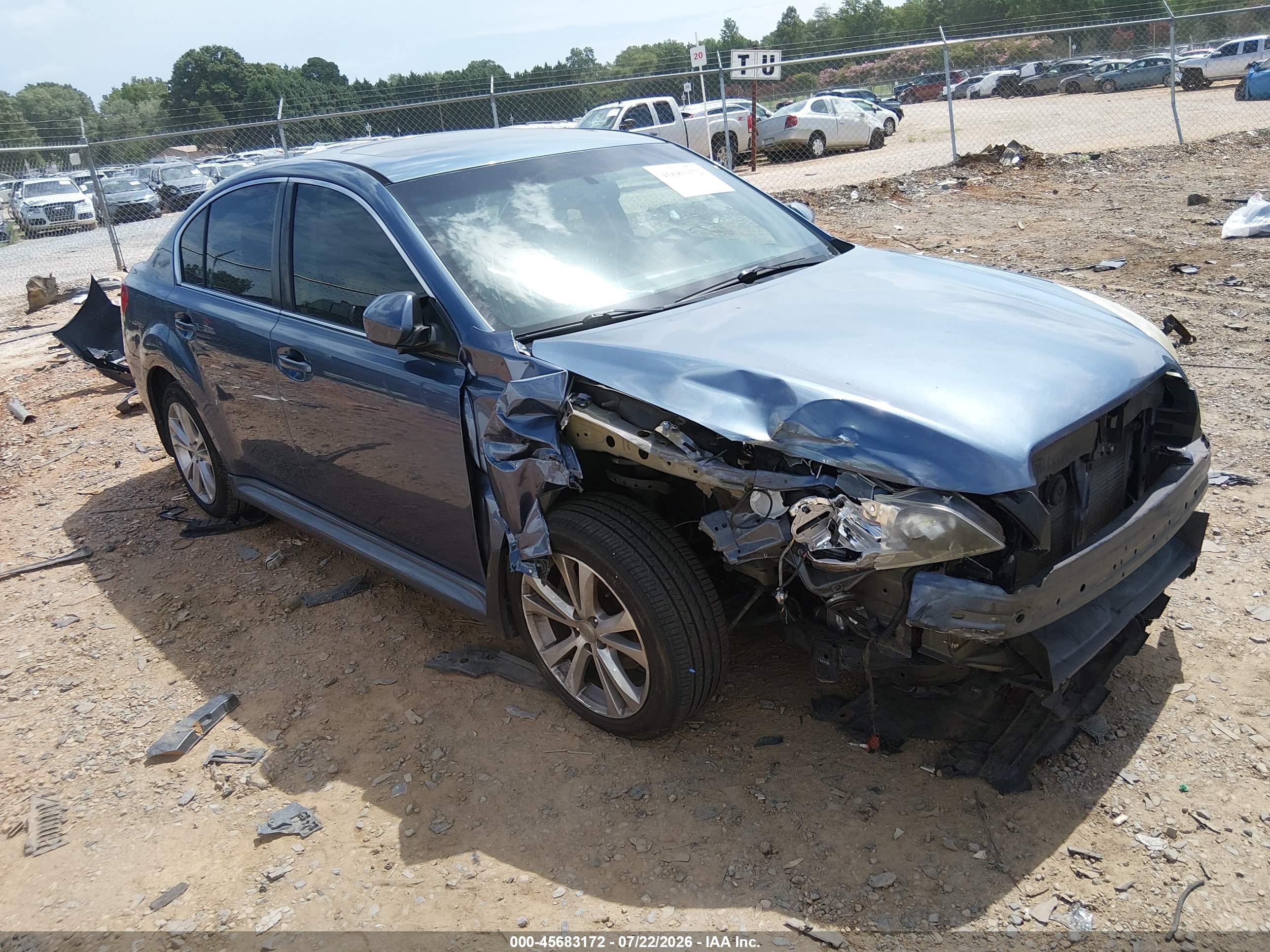 2013 Subaru Legacy Limited, VIN 4S3BMCK68D3006326 — Front end