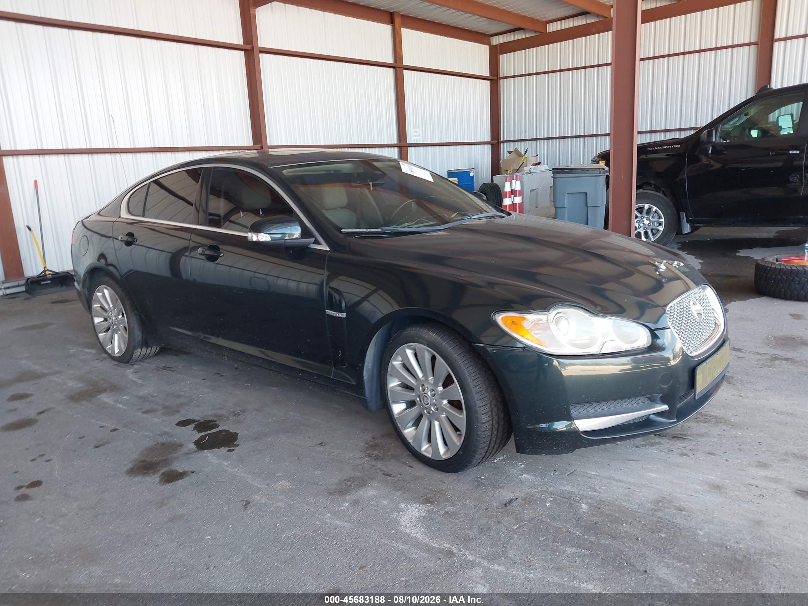 2009 Jaguar XF Premium Luxury, VIN SAJWA06B59HR05060 — Normal wear