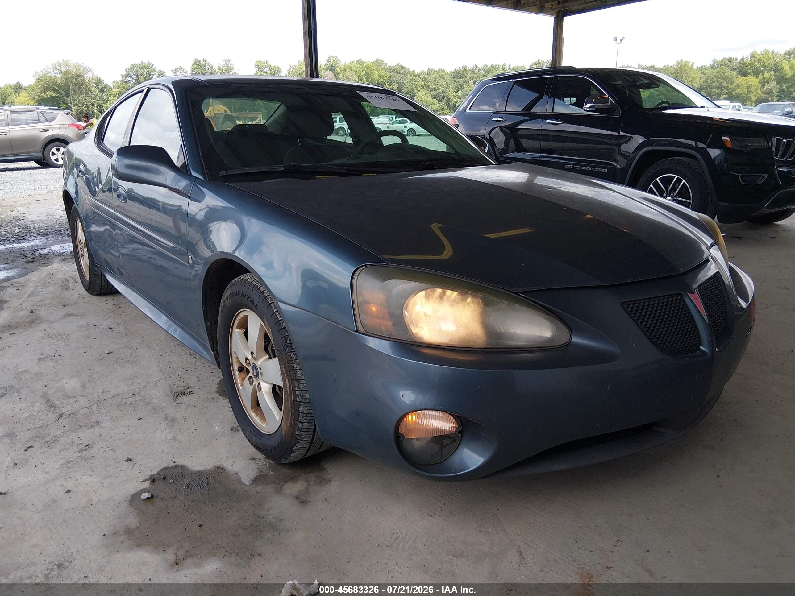 2006 Pontiac Grand Prix, VIN 2G2WP552961112617 — Side