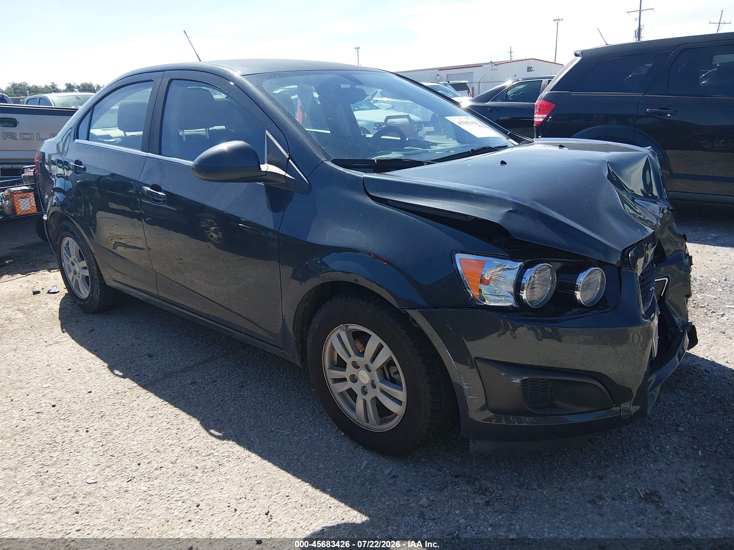 2015 Chevrolet Sonic LT, VIN 1G1JC5SH4F4105341 — Front end