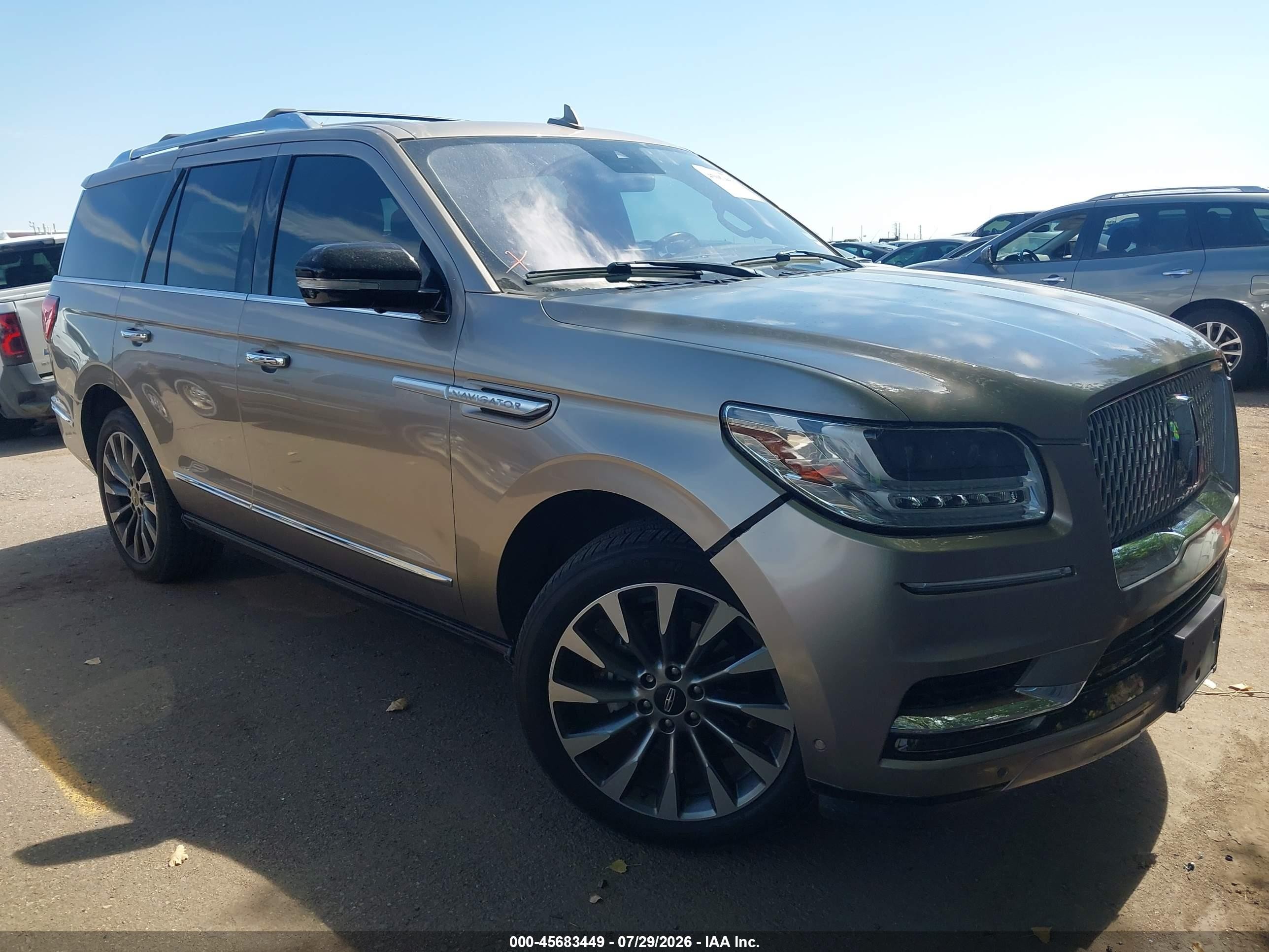 2018 Lincoln Navigator Select, VIN 5LMJJ2HT1JEL10344 — Normal wear