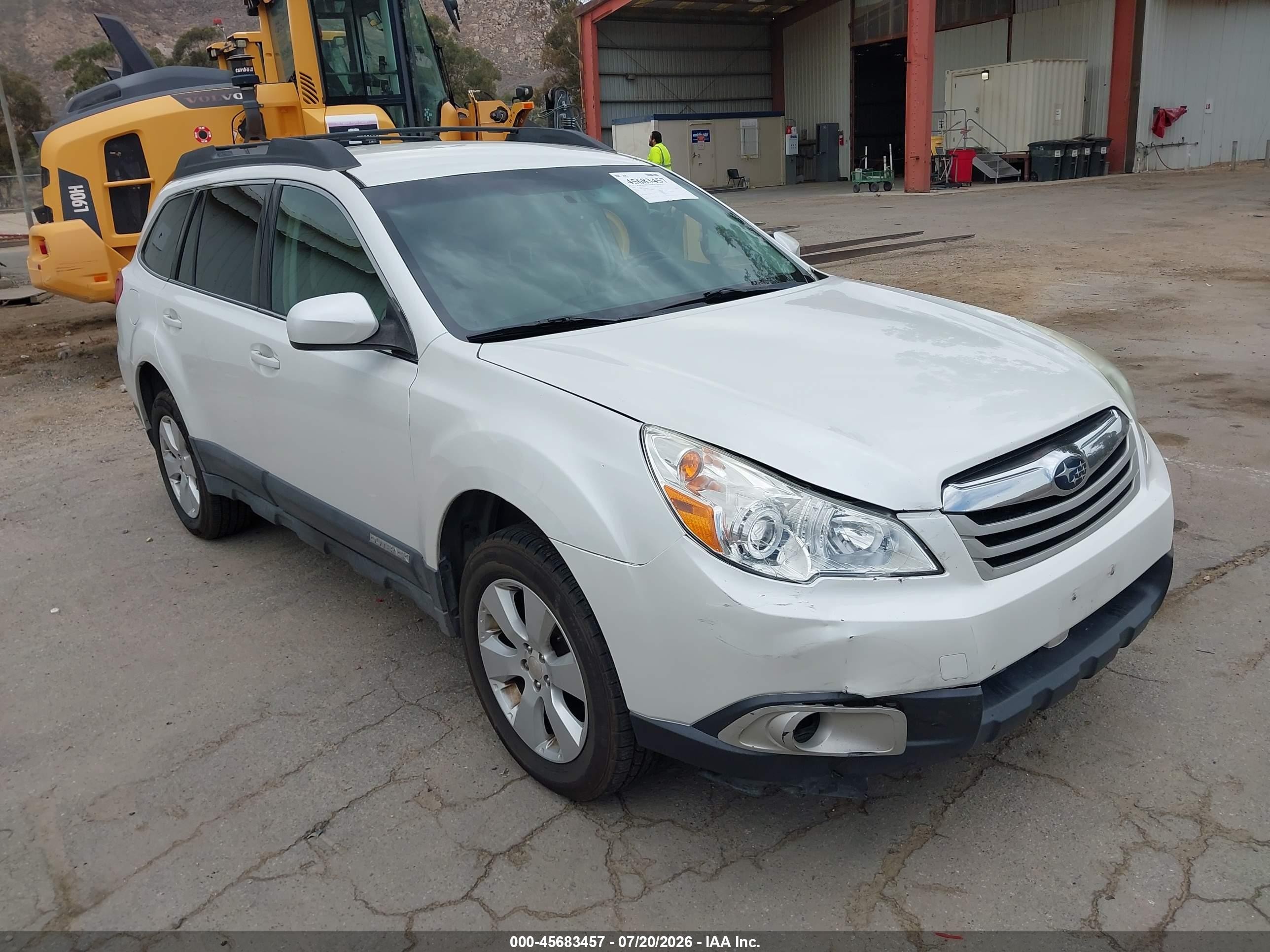 2010 Subaru Outback Premium All-Weather Anniversary, VIN 4S4BRBFC9A3356468 — Front end