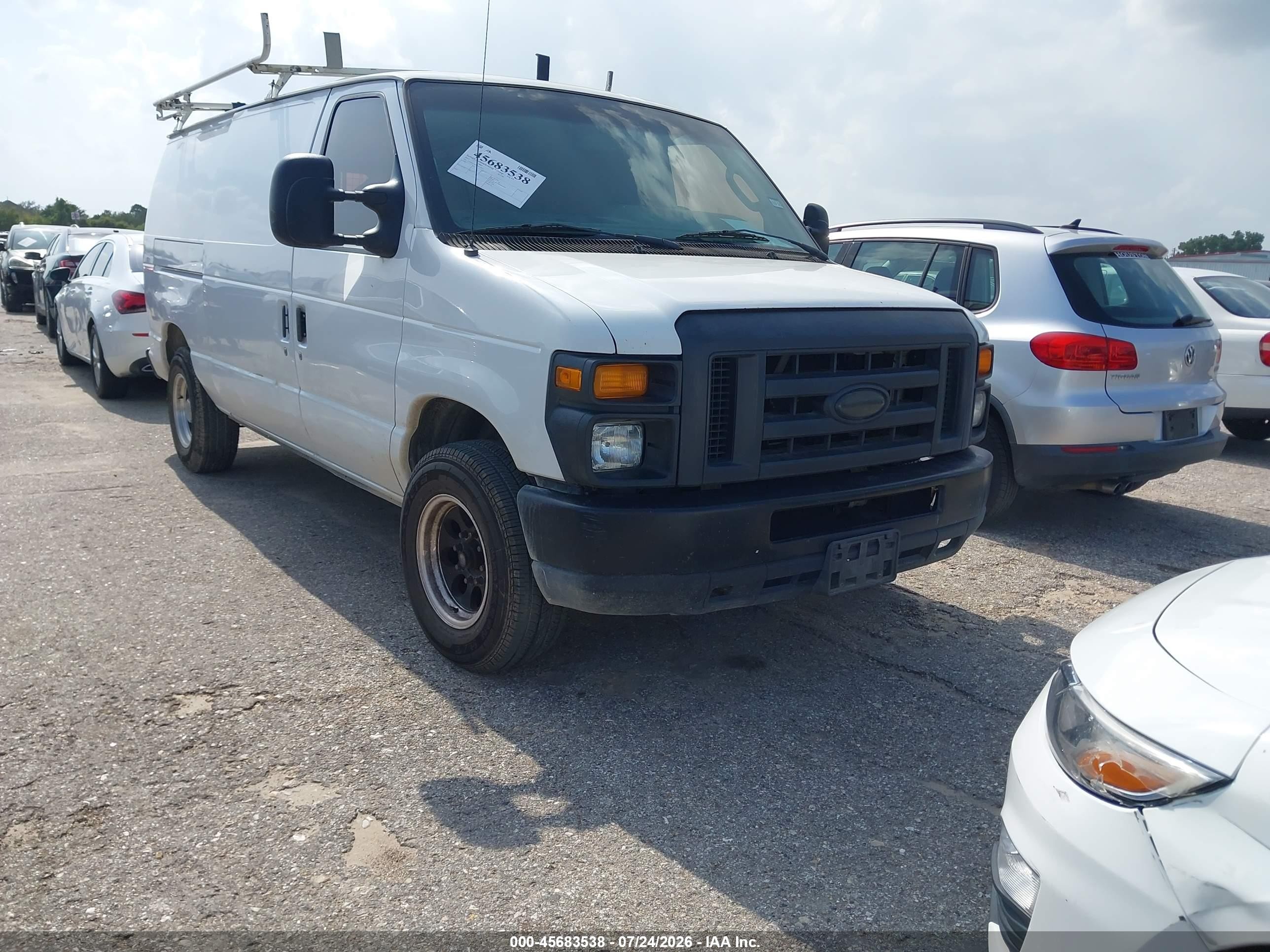 2013 Ford Econoline Cargo Commercial, VIN 1FTNE1EW7DDA34011 — Side