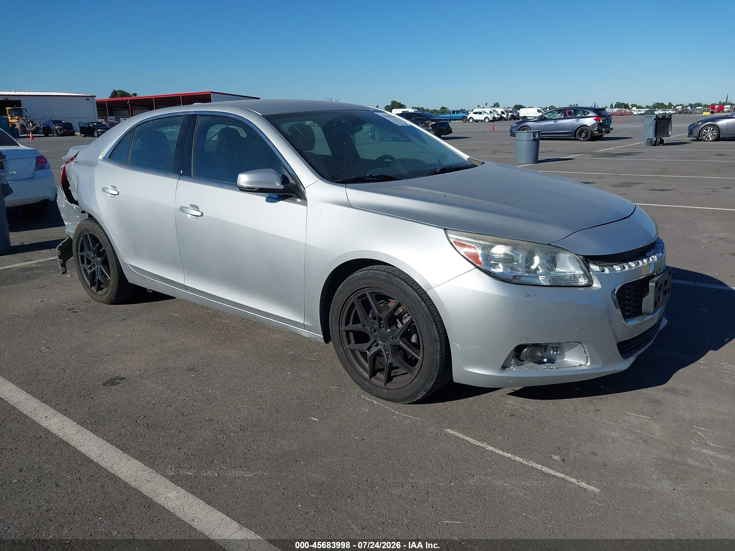 2016 Chevrolet Malibu LT, VIN 1G11C5SAXGF121620 — Rear end