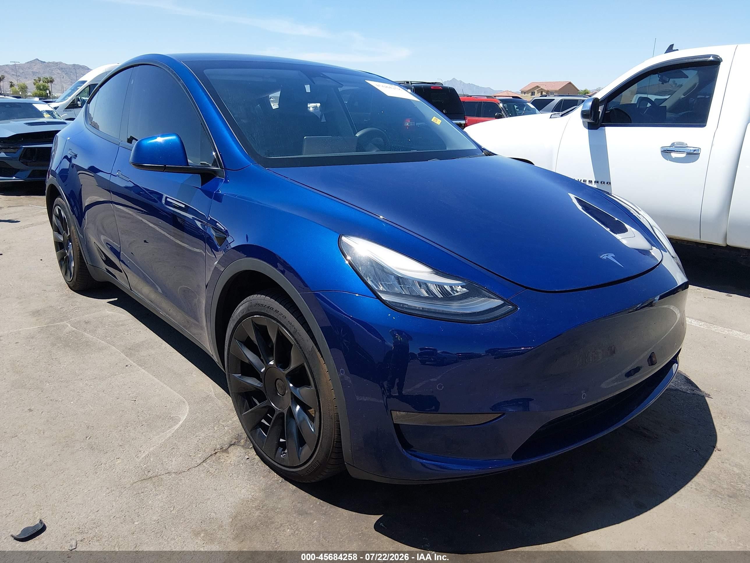 2020 Tesla Model Y Long Range, VIN 5YJYGDEF2LF003278 — Undercarriage