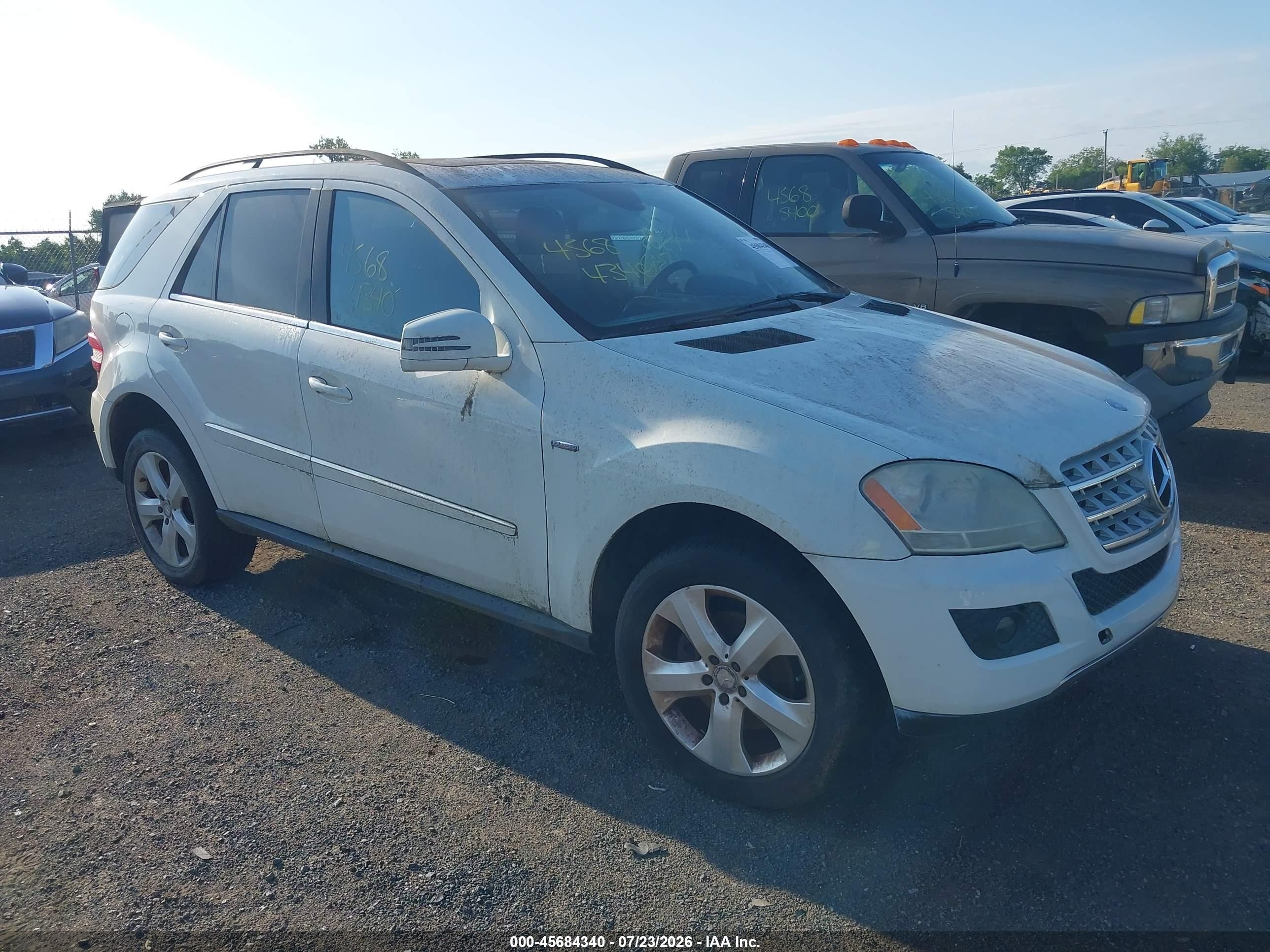 2011 Mercedes-Benz M 350, VIN 4JGBB2FB2BA727480 — Normal wear