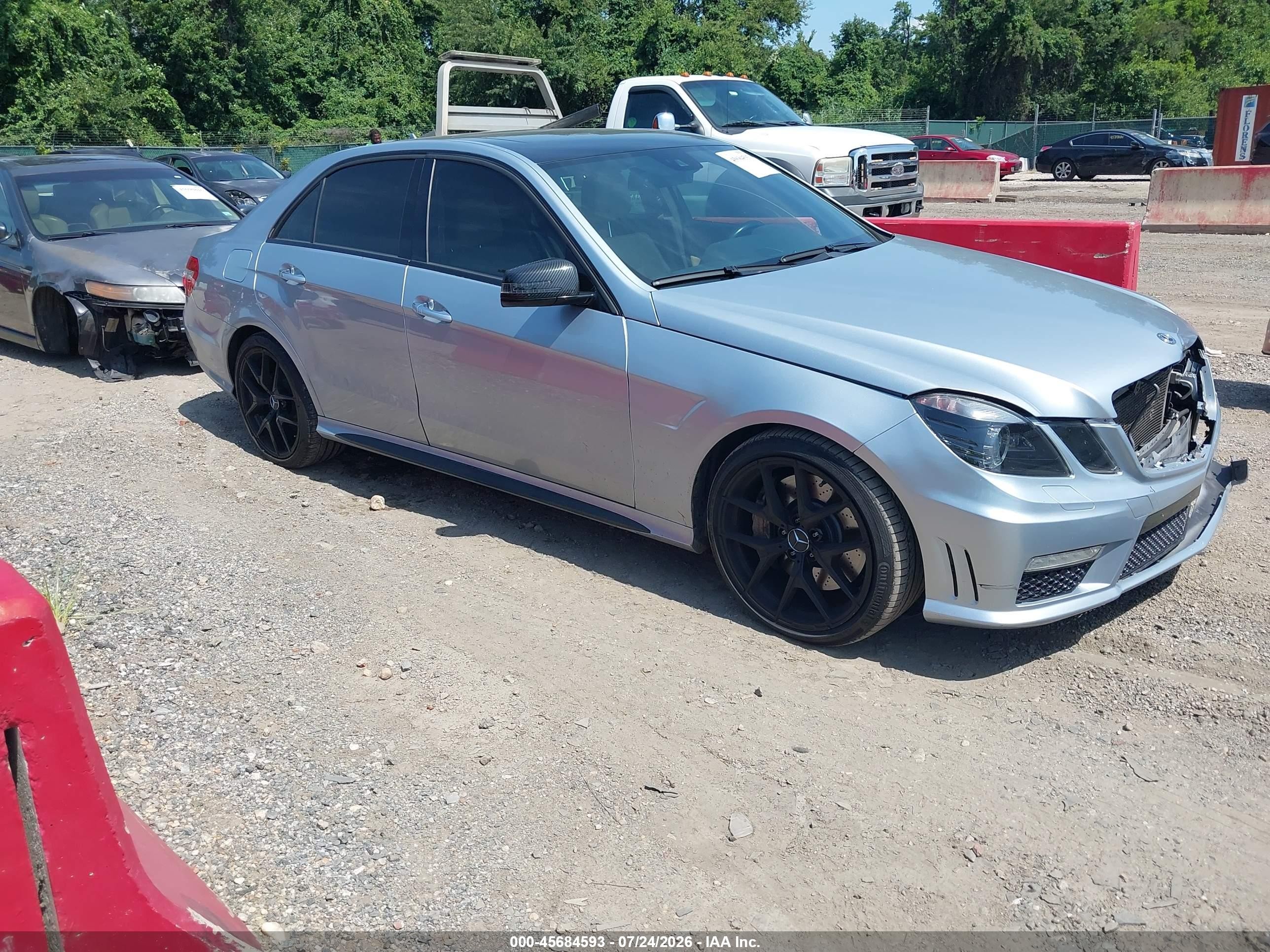 2013 Mercedes-Benz E 550 Sport, VIN WDDHF9BB6DA720350 — Front end