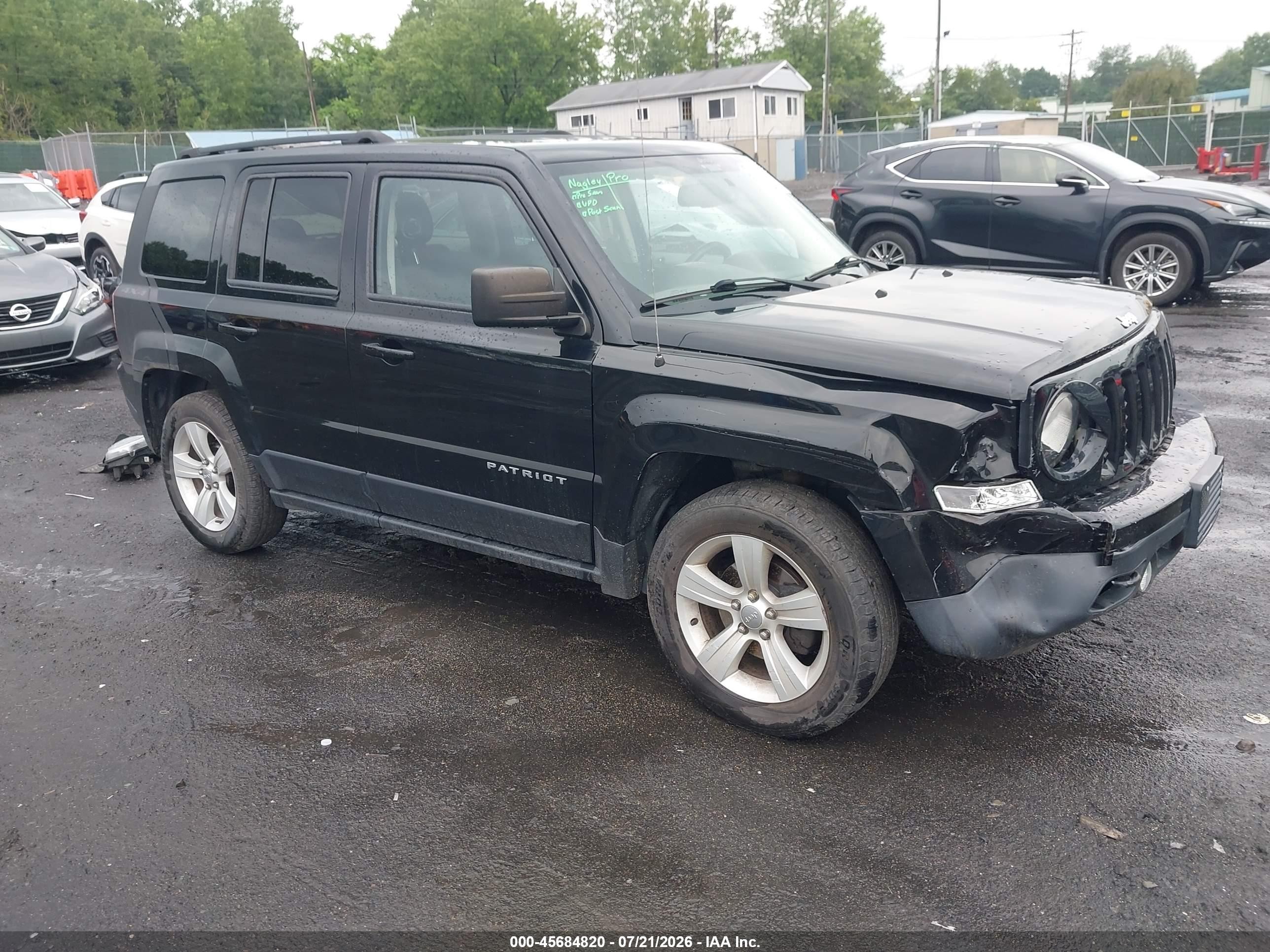 2017 Jeep Patriot Latitude, VIN 1C4NJRFB4HD159673 — Front end