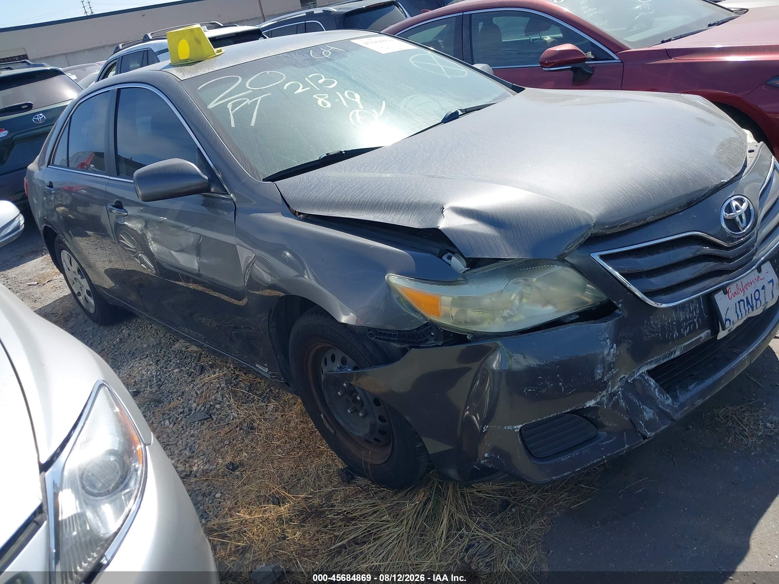 2010 Toyota Camry LE, VIN 4T4BF3EK2AR001052 — Front end