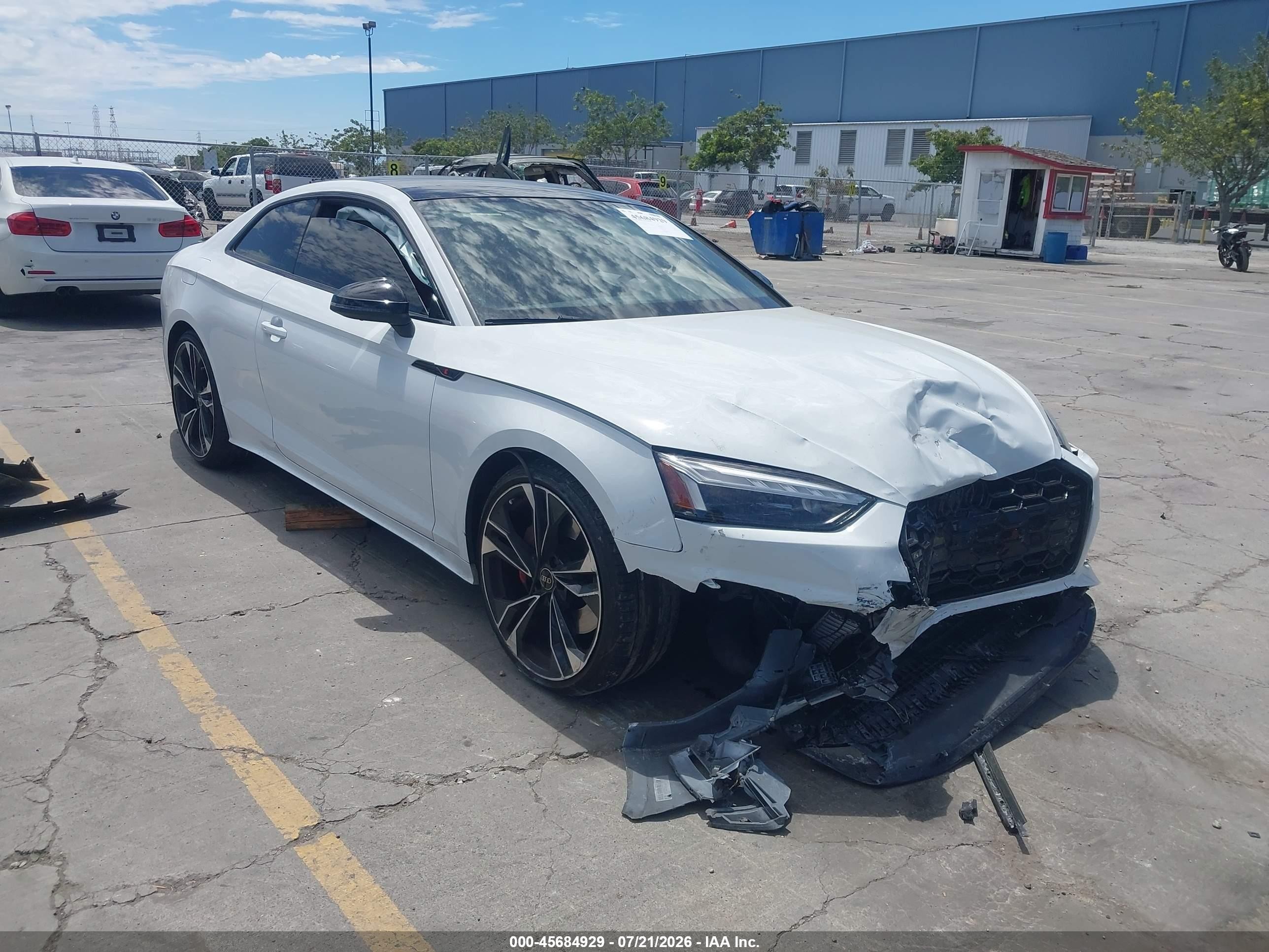 2024 Audi S5 Premium Plus, VIN WAUP4AF51RA018779 — Перед