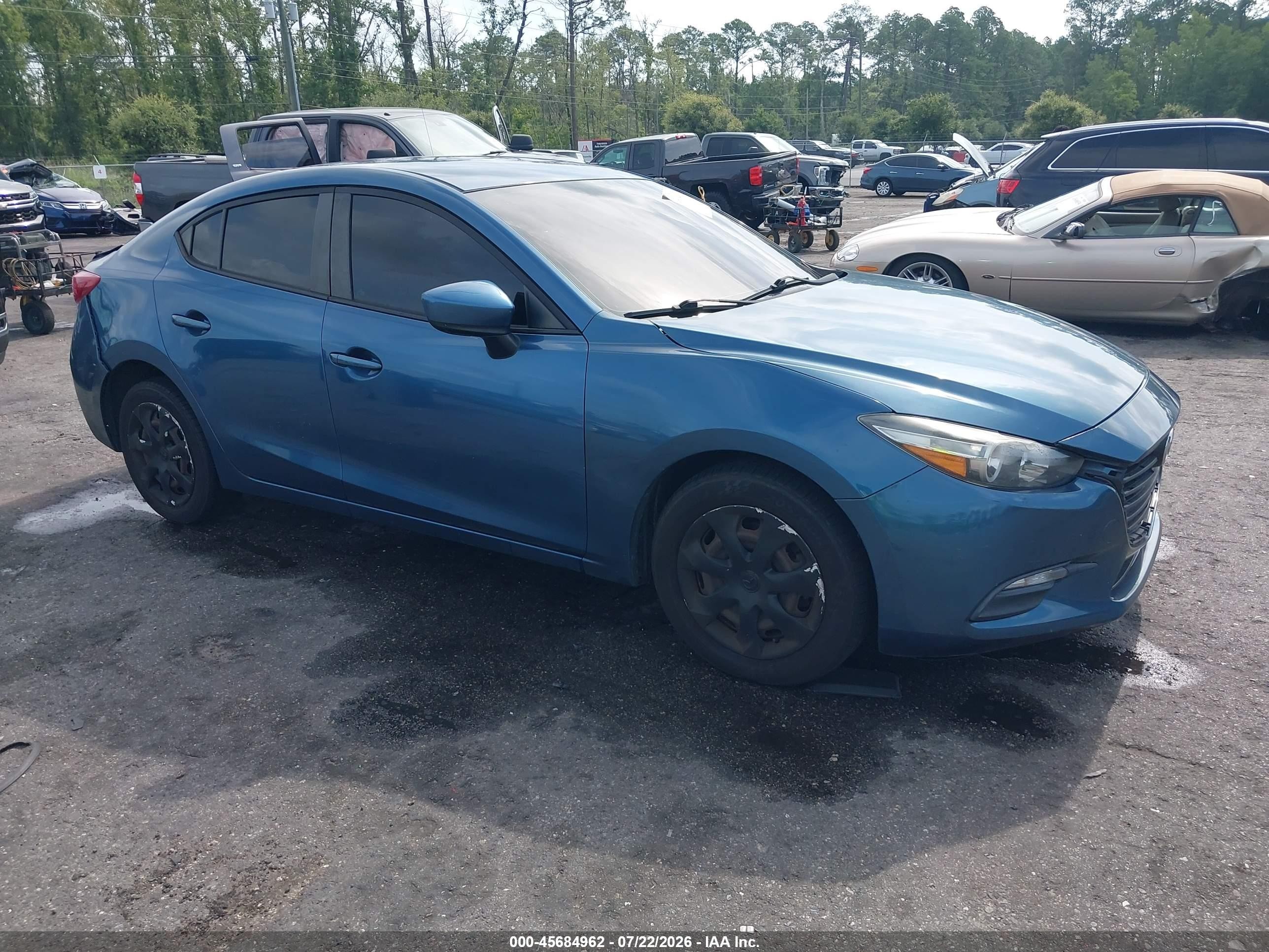 2017 Mazda 3 Sport, VIN 3MZBN1U78HM125180 — Зад