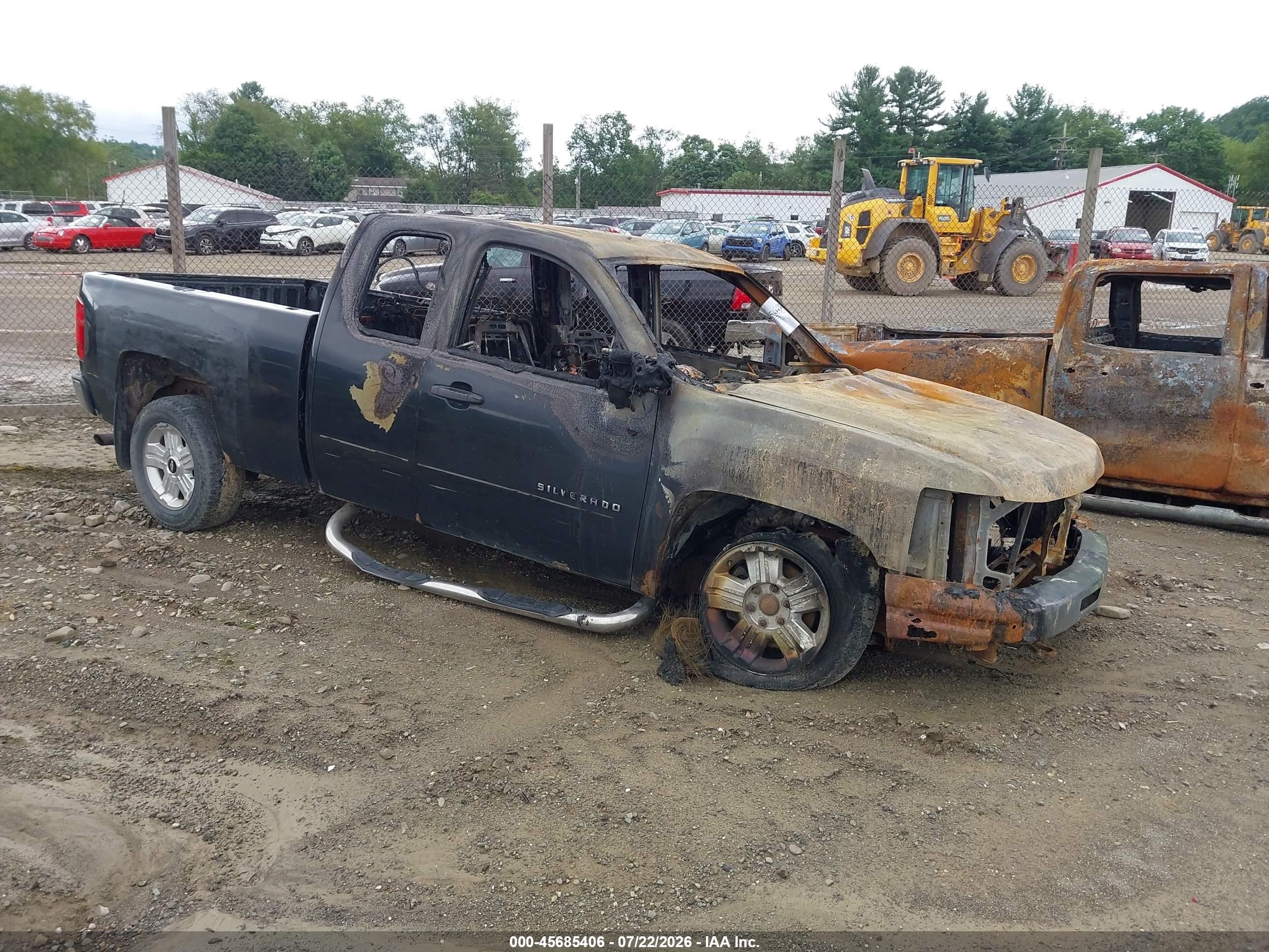 2011 Chevrolet Silverado 1500 LT, VIN 1GCRKSE37BZ276268 — Burn