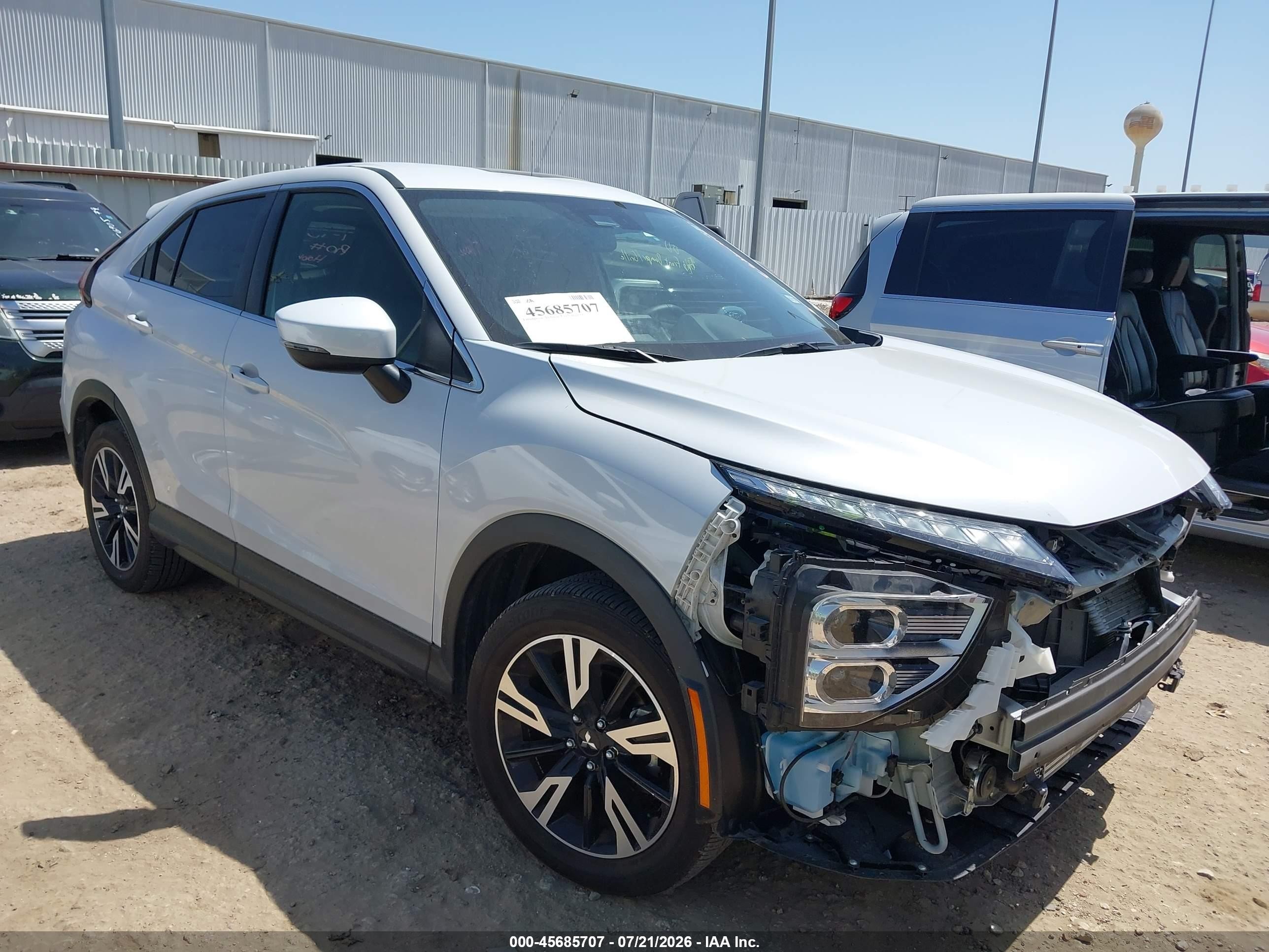 2025 Mitsubishi Eclipse Cross SE, VIN JA4ATWAA1SZ038352 — Front end