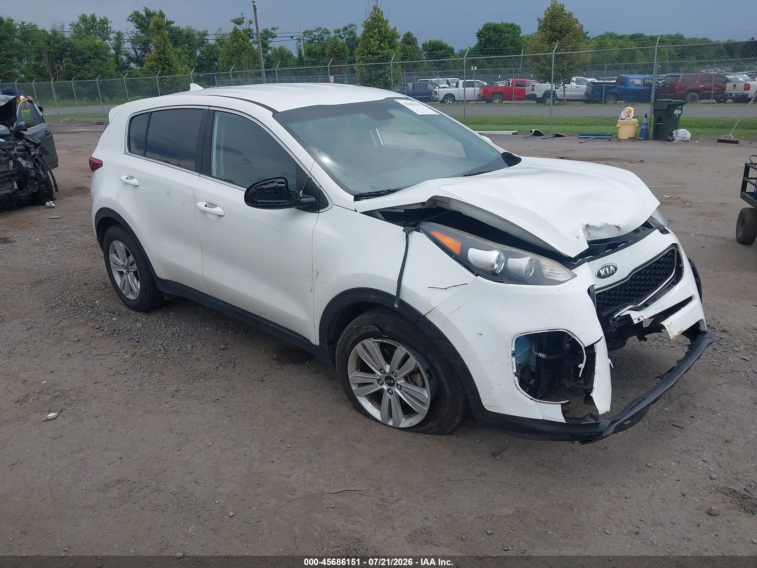 2017 Kia Sportage LX, VIN KNDPM3AC1H7041141 — Front end