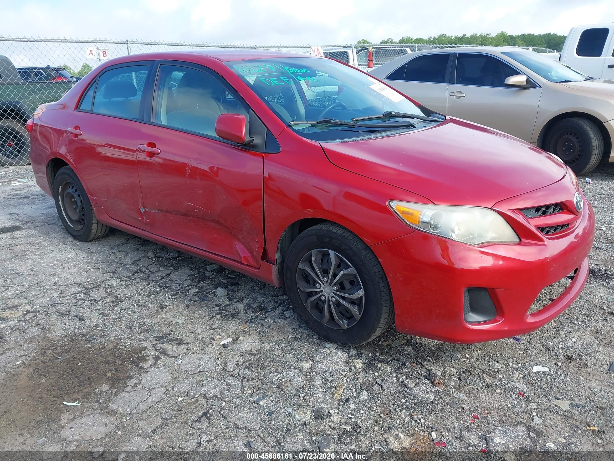 2011 Toyota Corolla LE, VIN 2T1BU4EE1BC557677 — Side