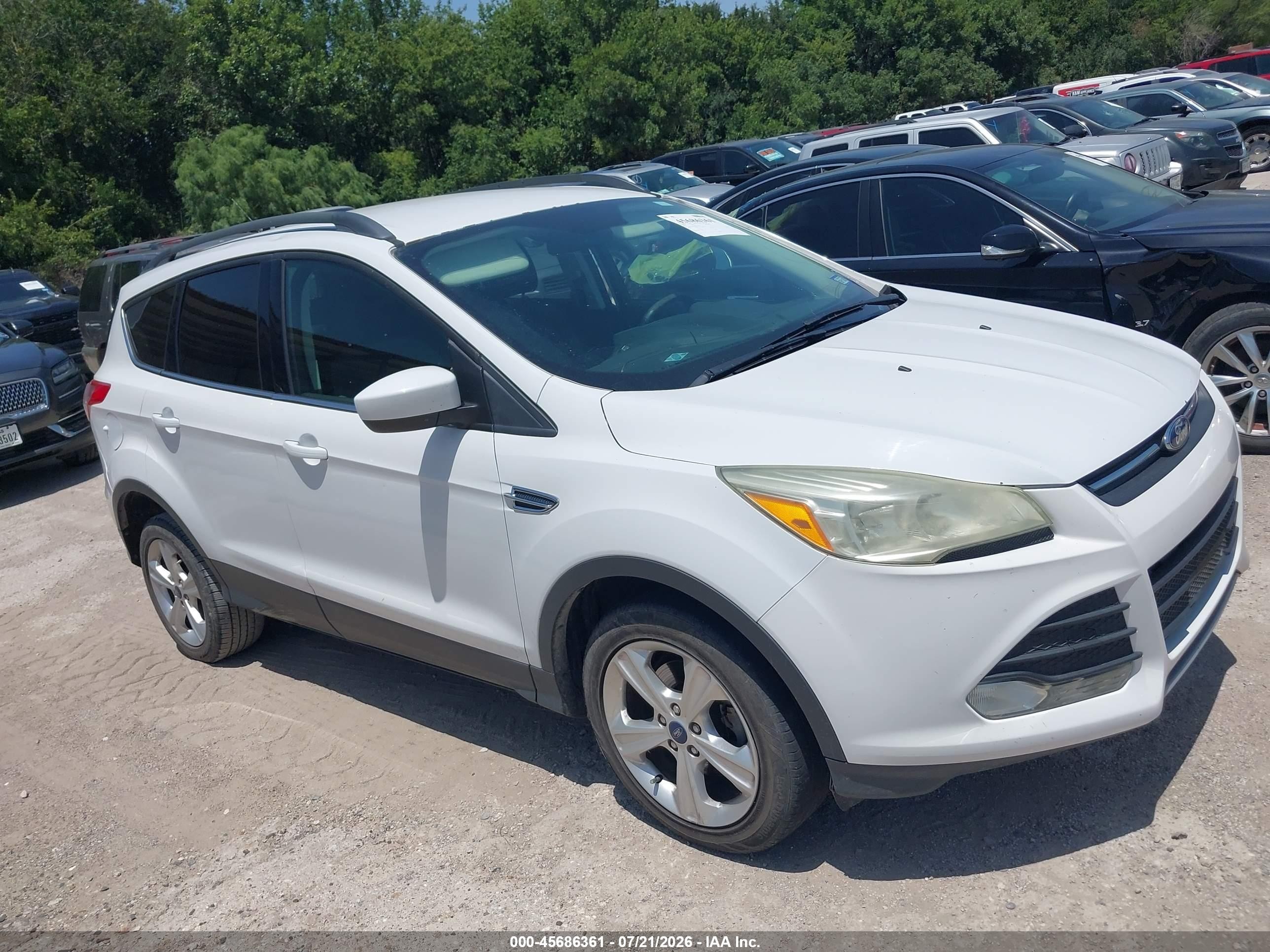2016 Ford Escape SE, VIN 1FMCU0GXXGUC10060 — Normal wear