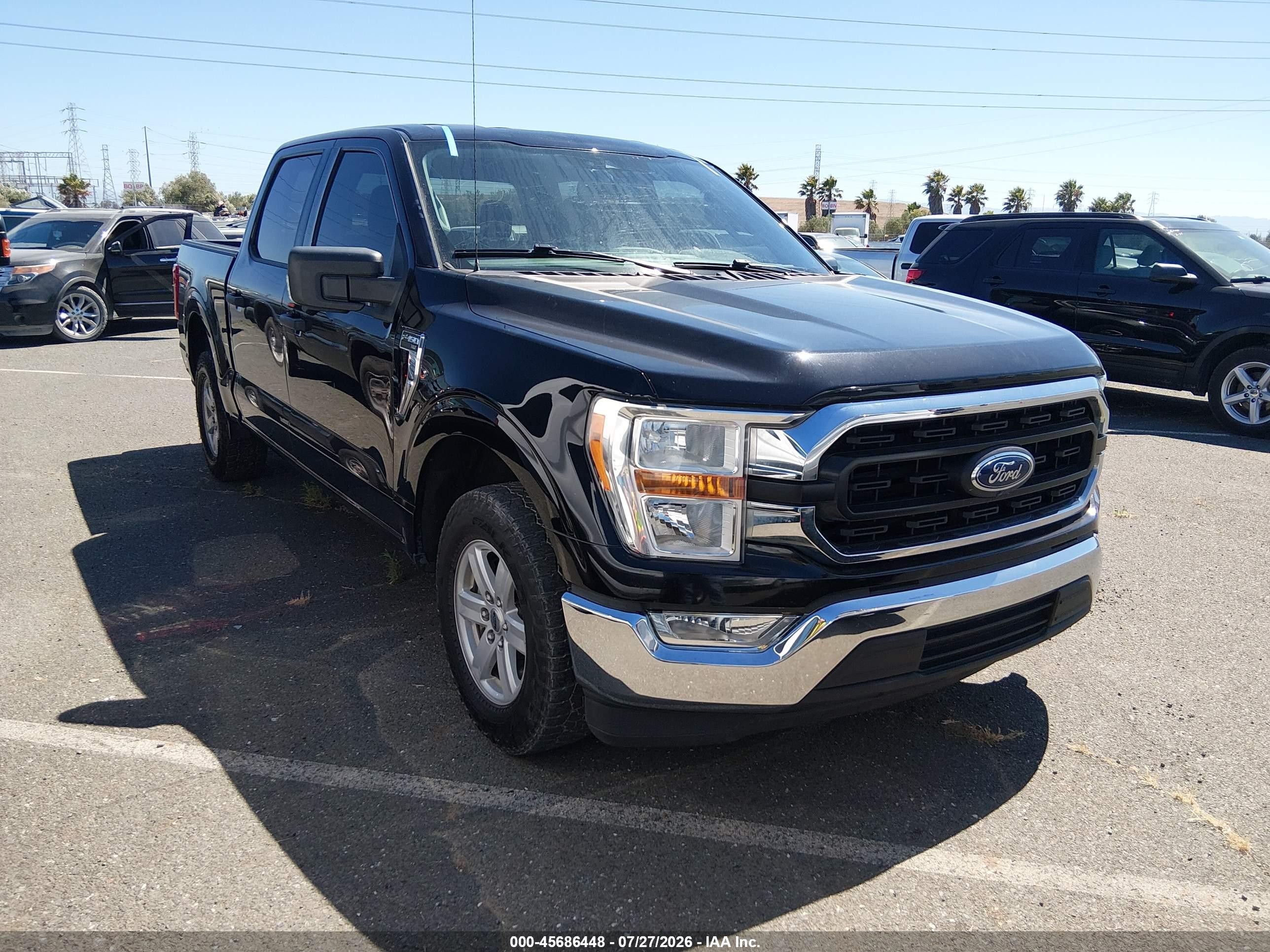 2021 Ford F-150 XL, VIN 1FTEW1CB3MFA39319 — Side
