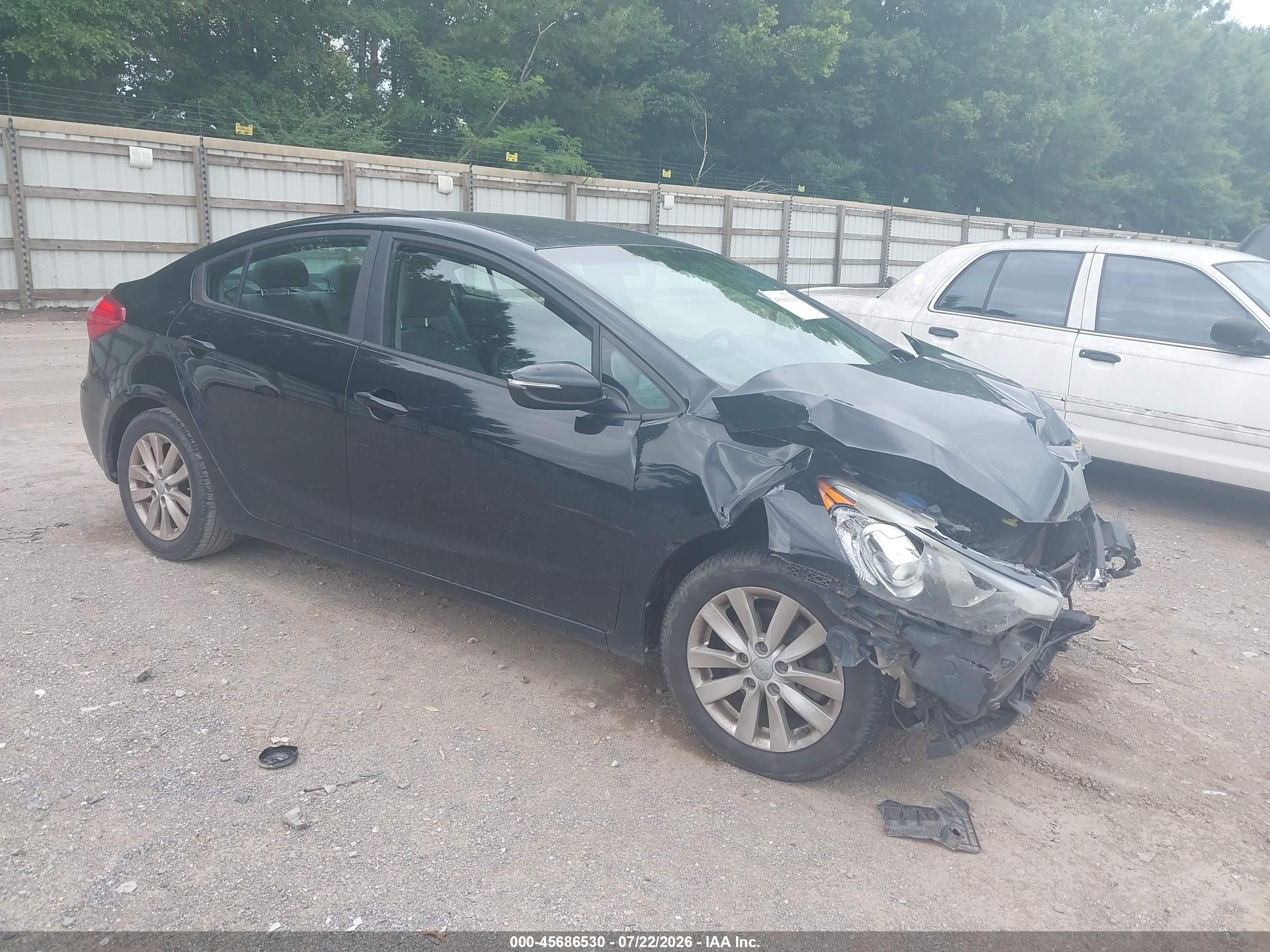 2016 Kia Forte LX, VIN KNAFX4A62G5550150 — Перед