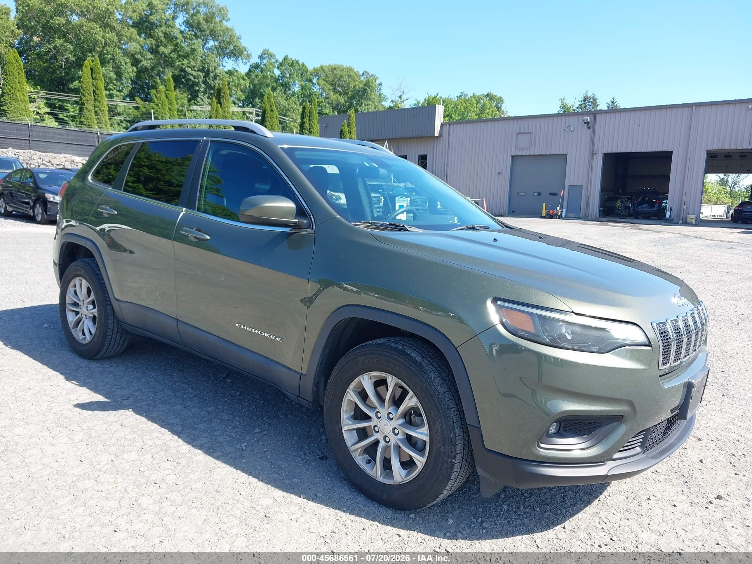 2019 Jeep Cherokee Latitude, VIN 1C4PJMCB0KD343631 — Normal wear