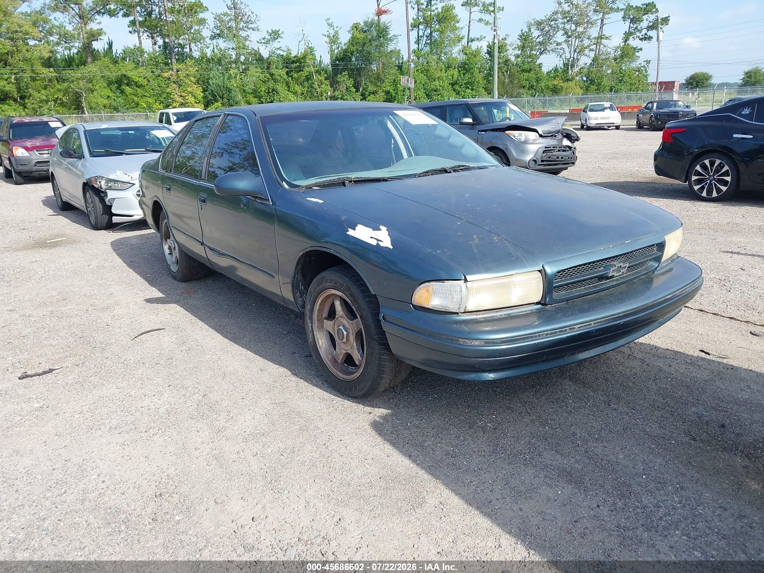 1996 Chevrolet Caprice 1SA Special Value, VIN 1G1BL52P3TR104286 — Normal wear